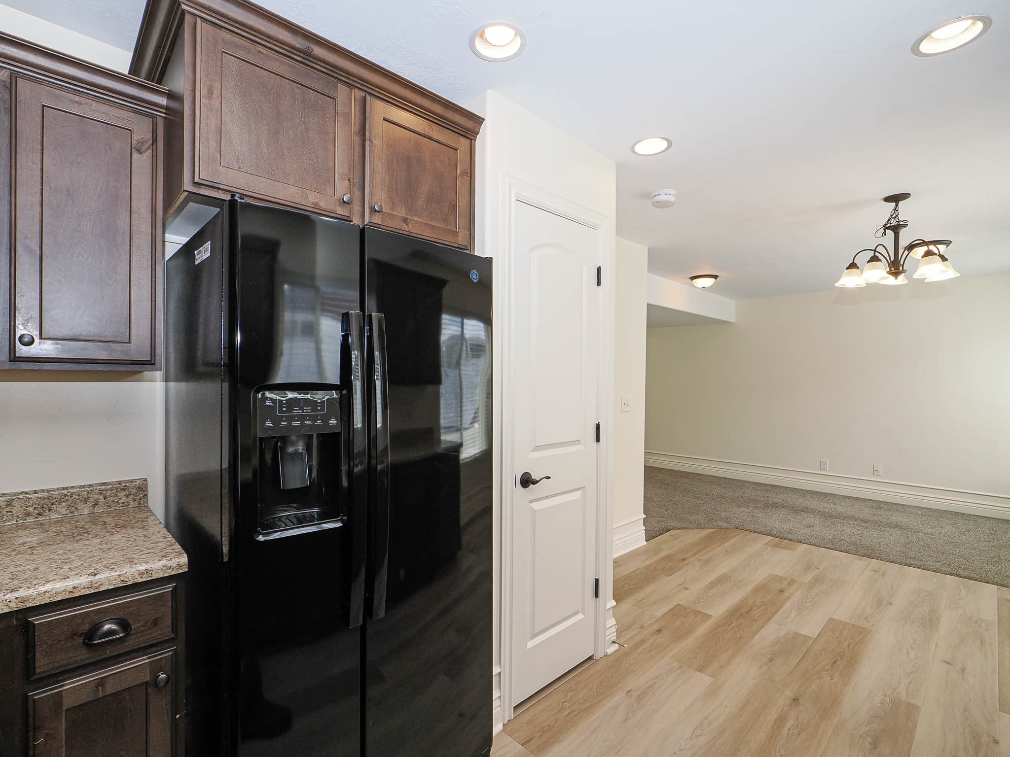 South Salt Lake House: 59 W Dewar Grove Ln