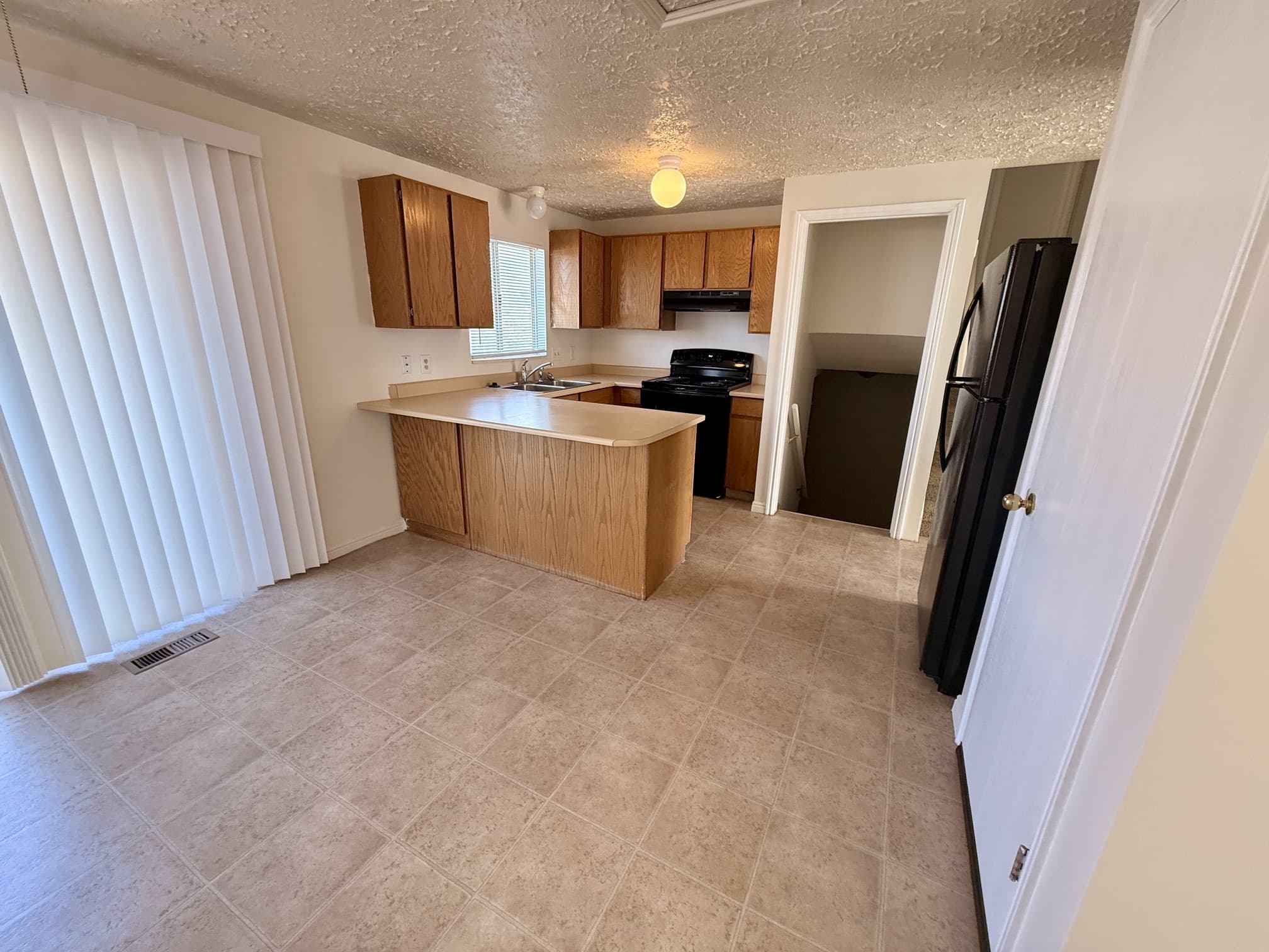 Salt Lake City House: 6069 S Prairie View Dr