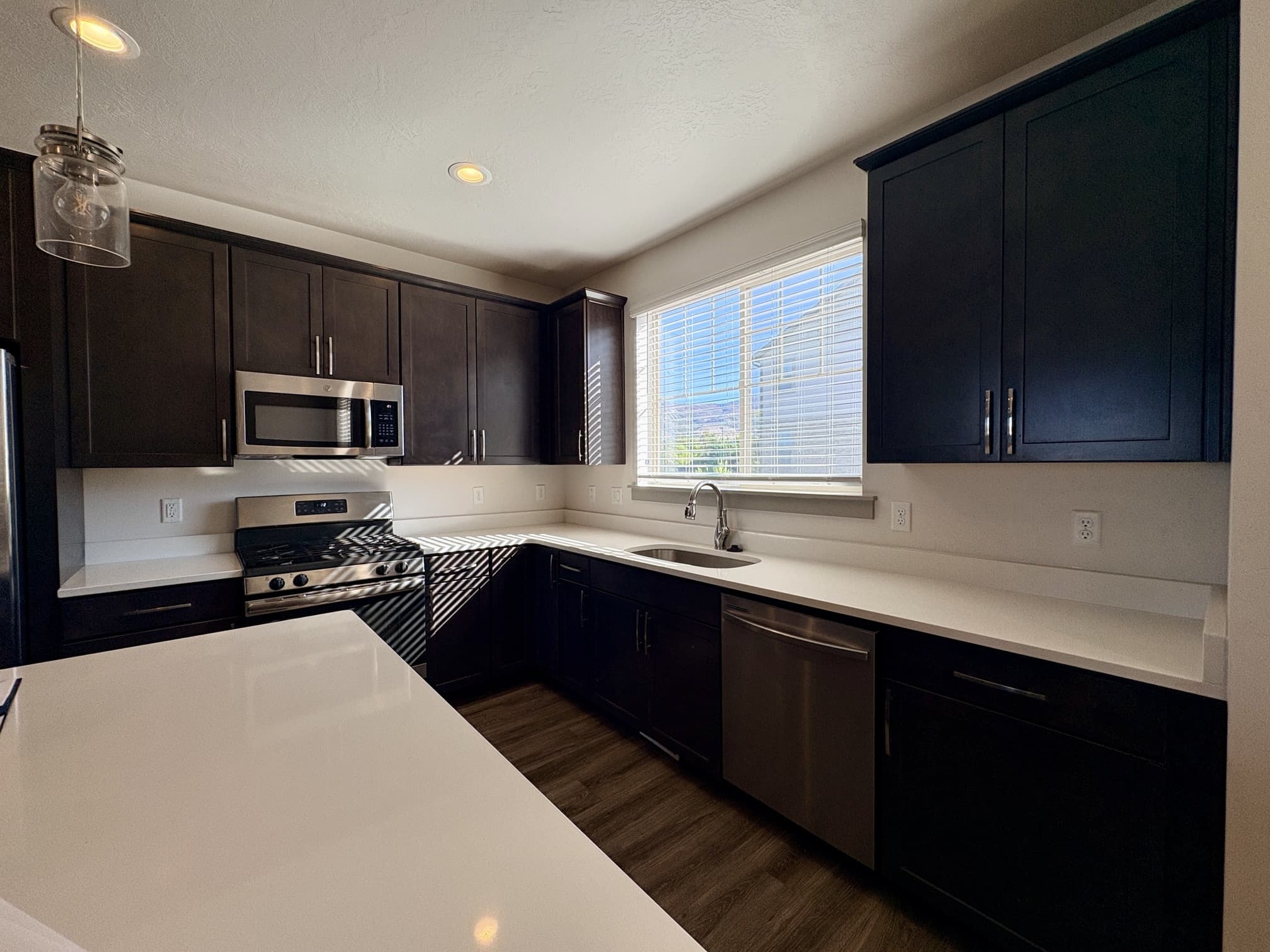 Bountiful Townhome: 1940 S 200 W