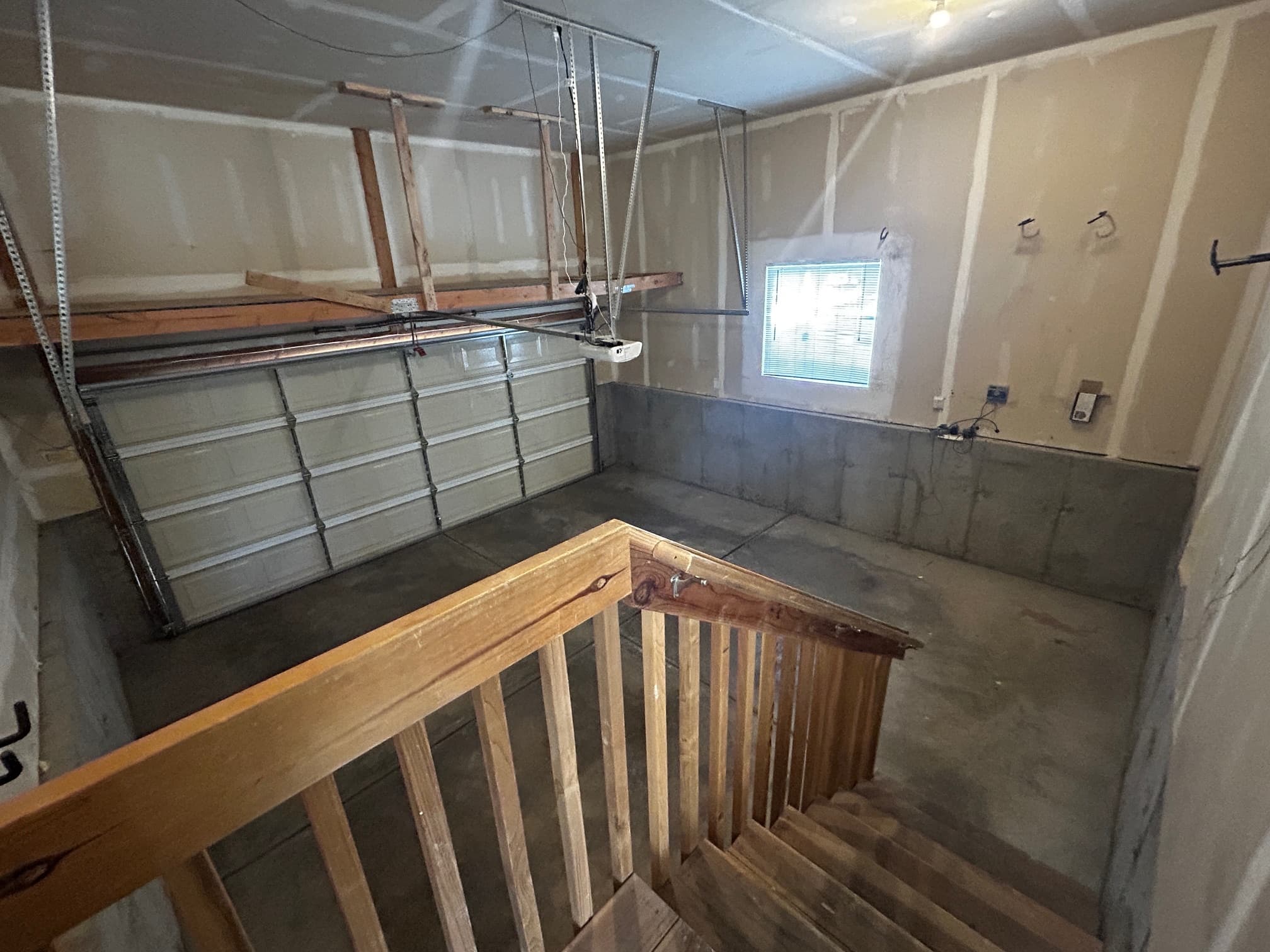 West Jordan House: 7003 W 7895 S