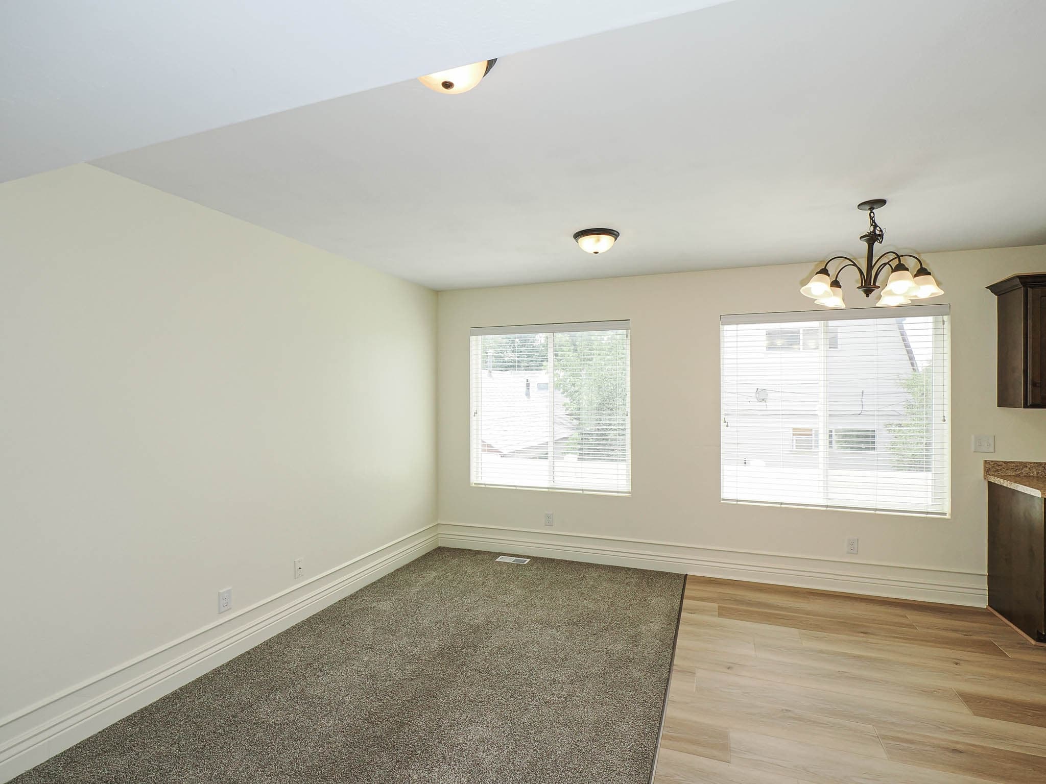 South Salt Lake House: 59 W Dewar Grove Ln