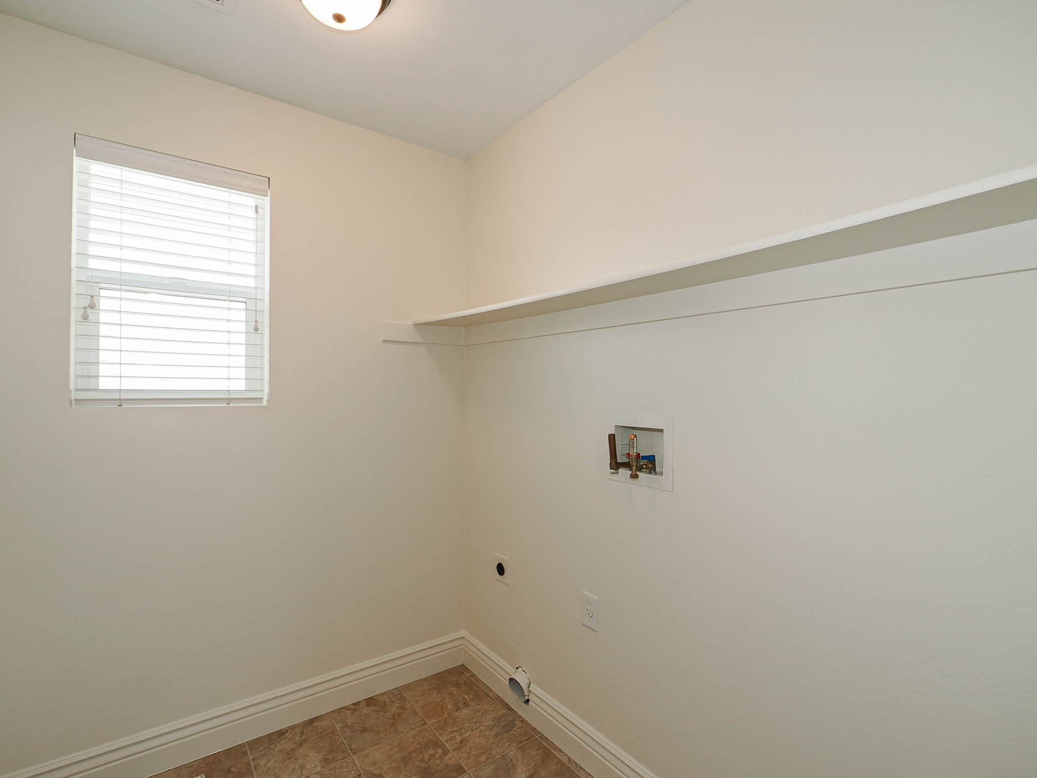 South Salt Lake House: 59 W Dewar Grove Ln