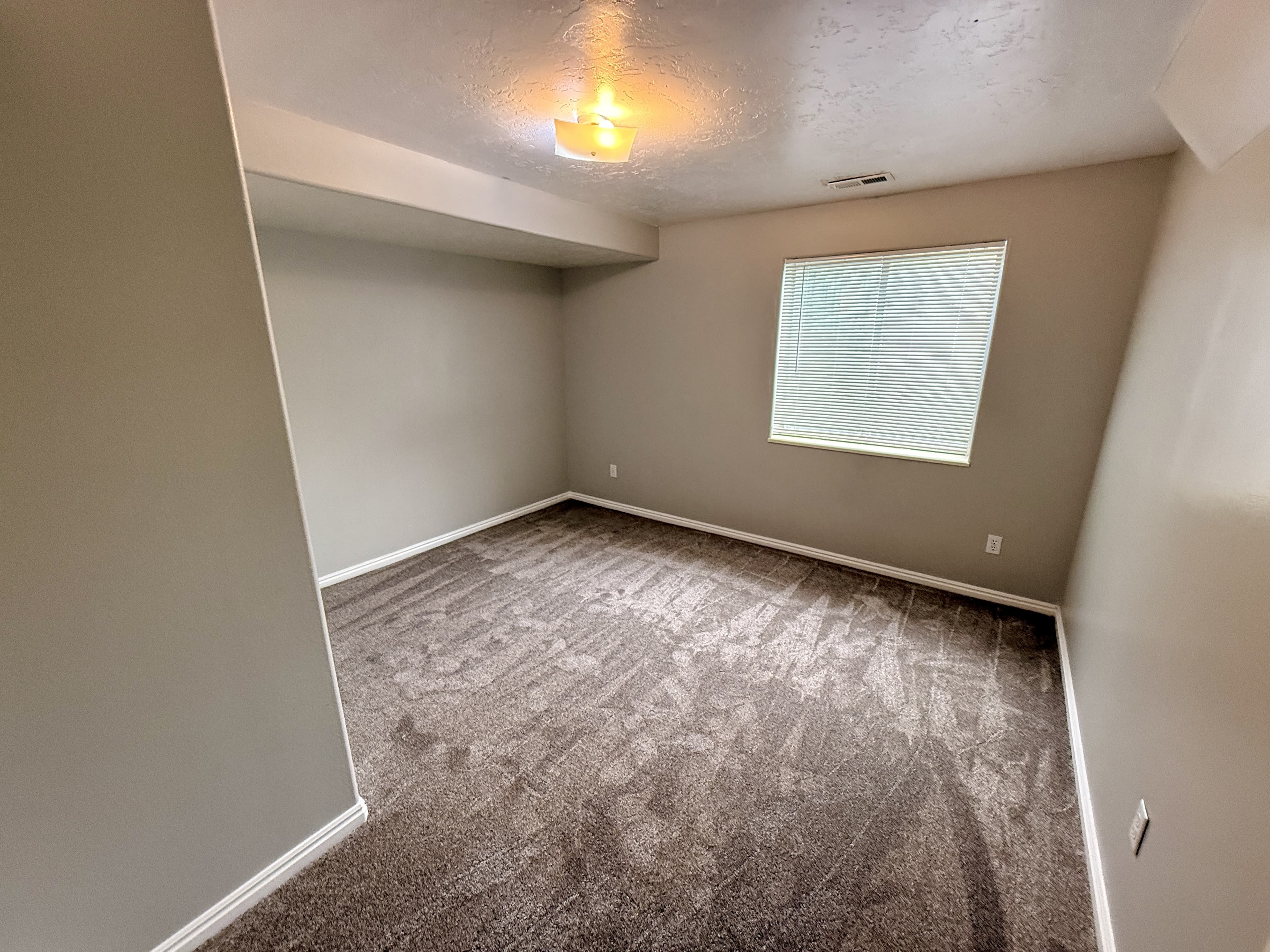 Riverton House: 12397 S 3240 W