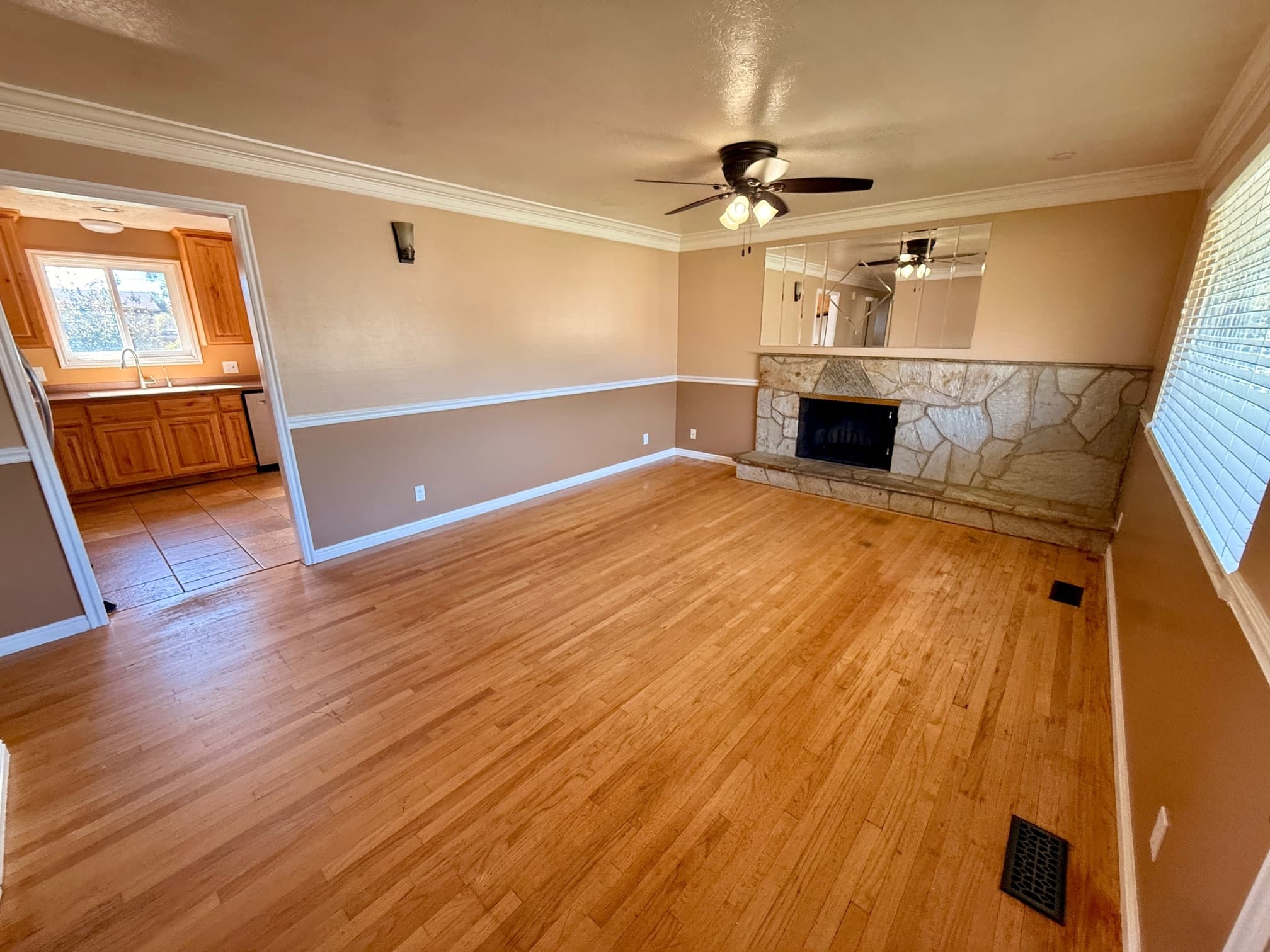 Woods Cross House: 769 W 1000 S