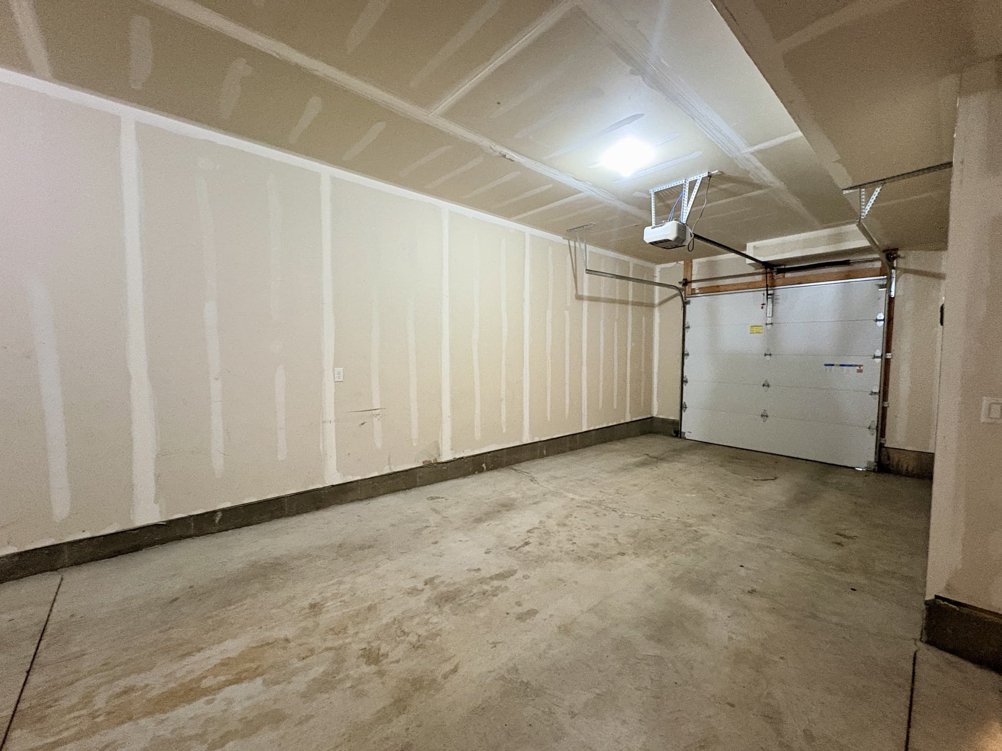 Bountiful Townhome: 1940 S 200 W