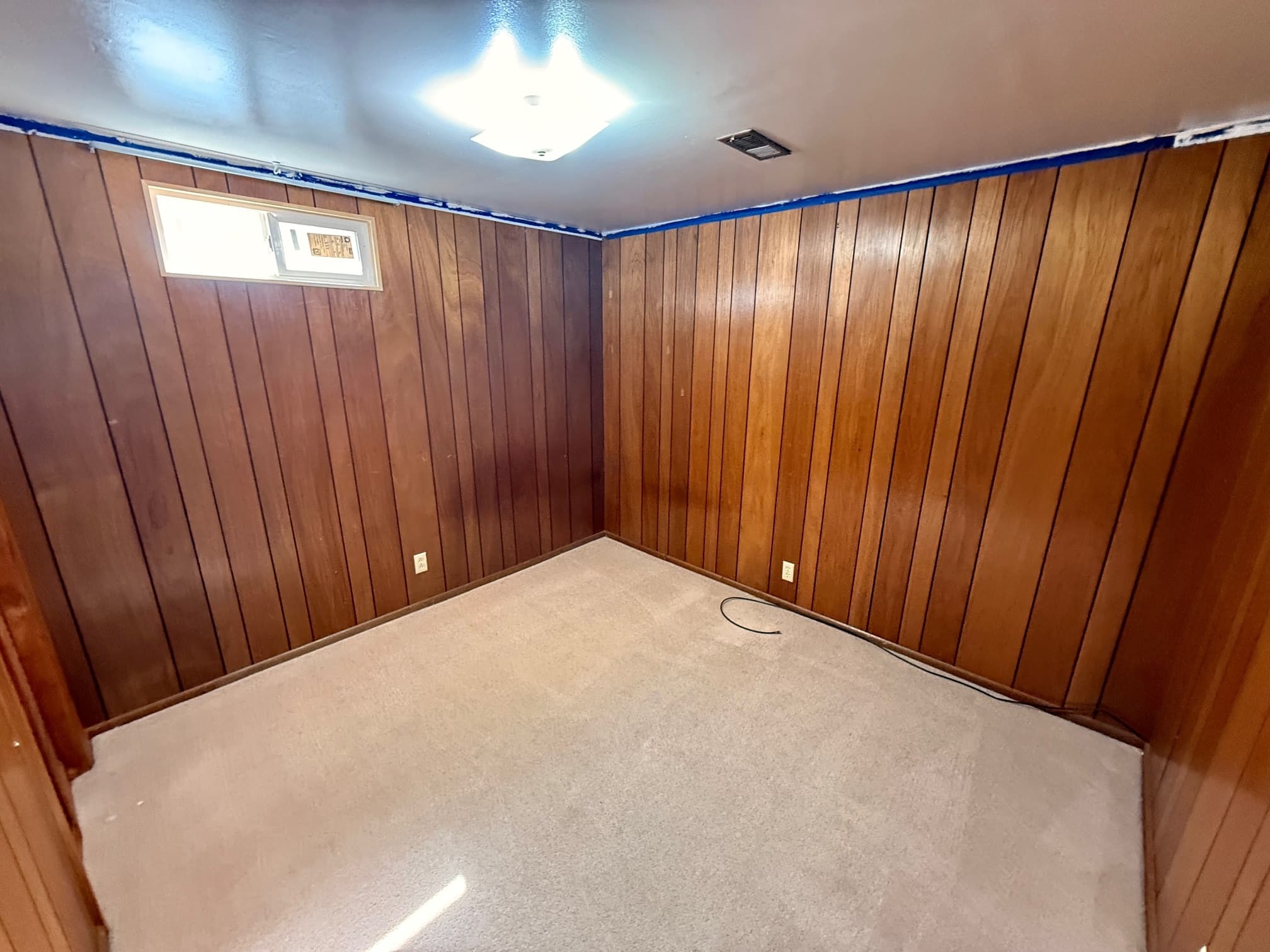 Sandy House: 972 E Larkspur Dr