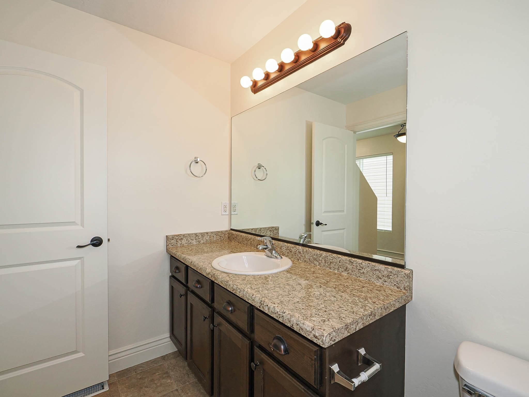 South Salt Lake House: 59 W Dewar Grove Ln