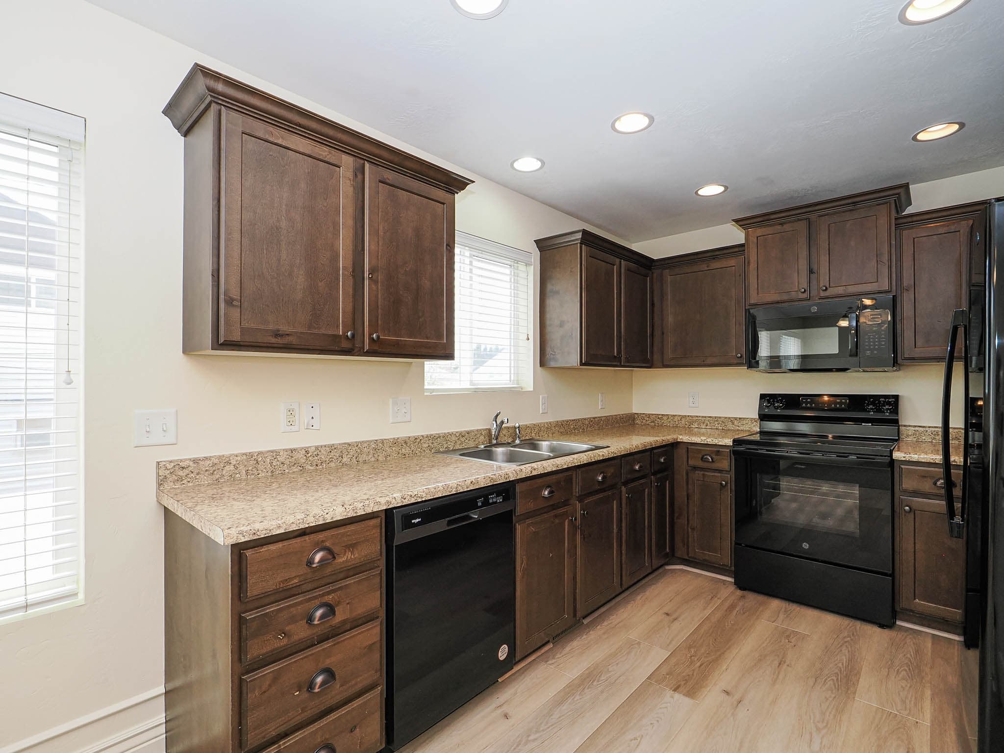 South Salt Lake House: 59 W Dewar Grove Ln