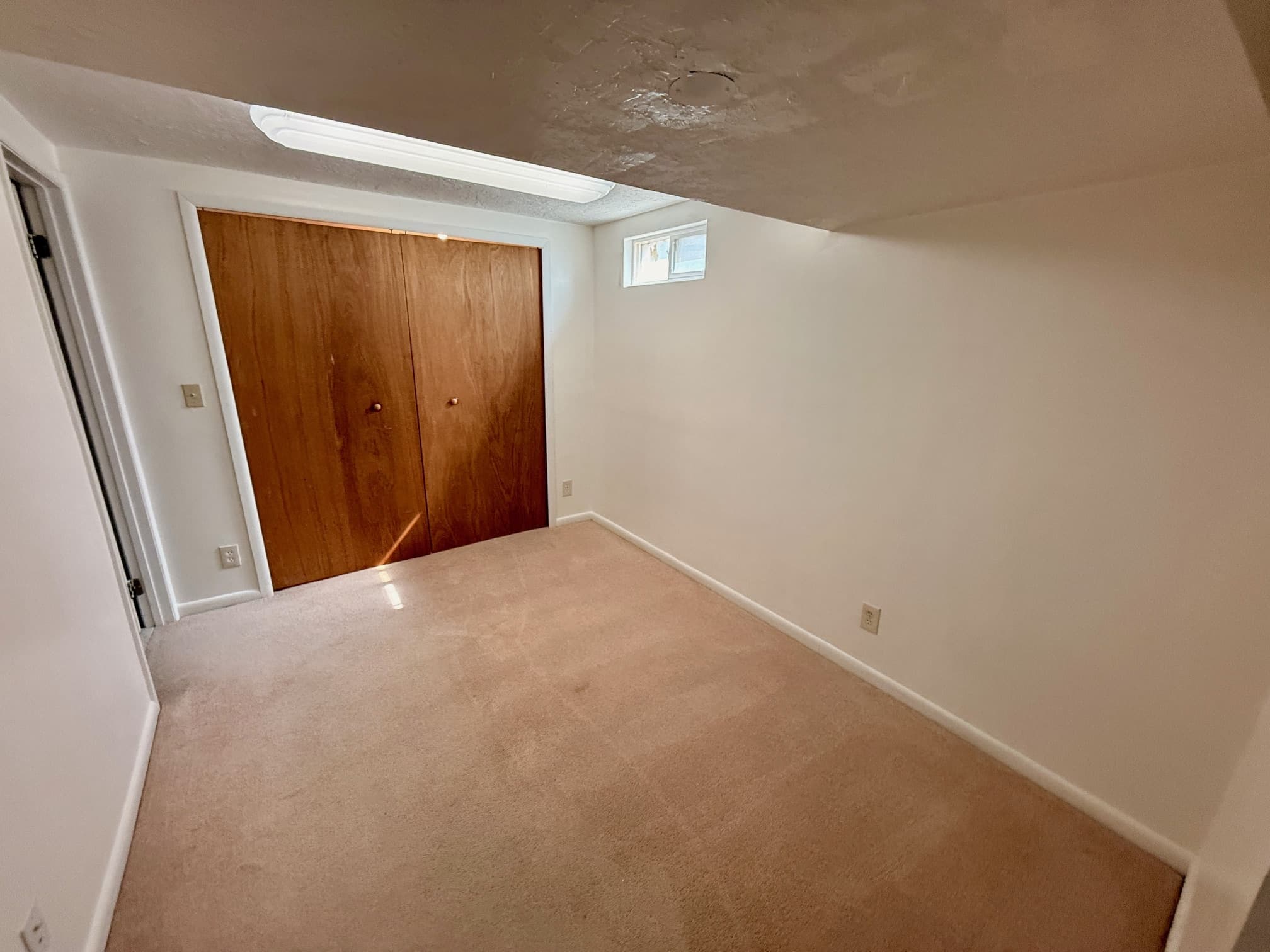 Sandy House: 972 E Larkspur Dr