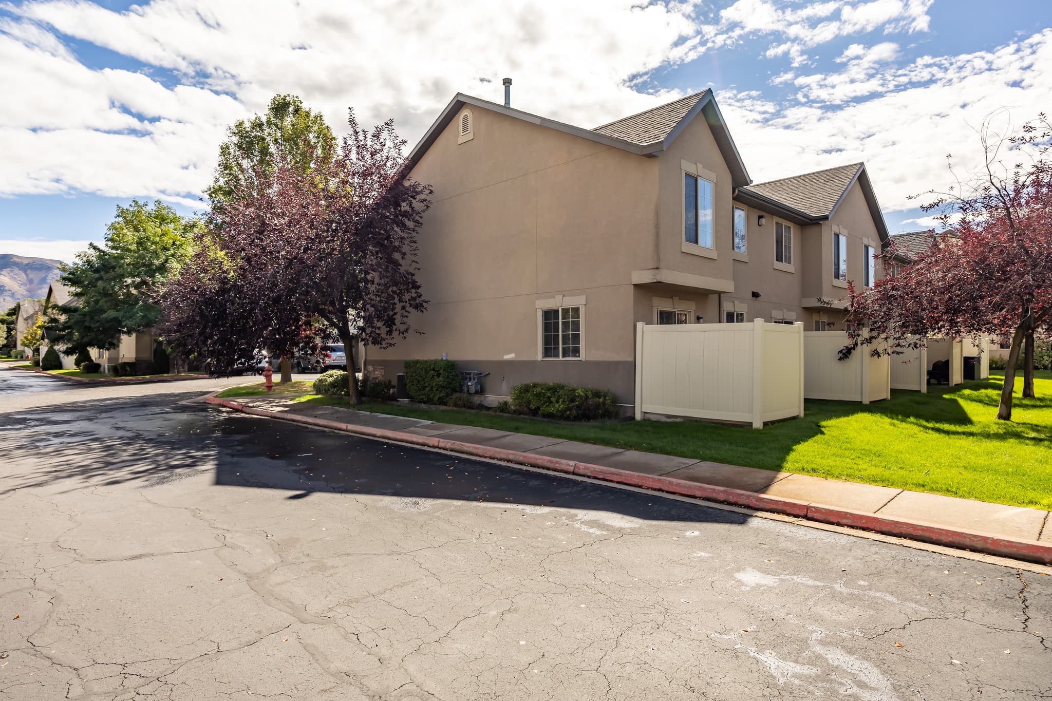Logan Townhome: 1757 N 460 W