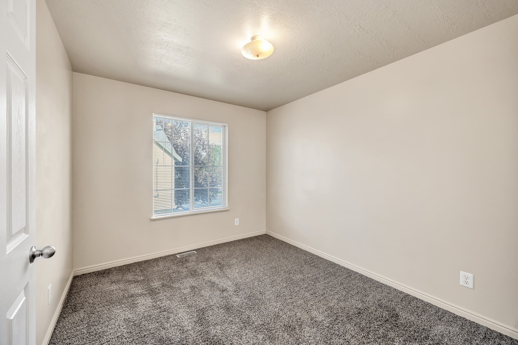 Logan Townhome: 1757 N 460 W