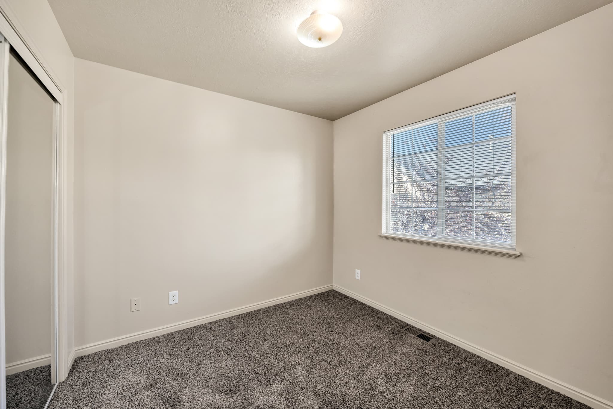 Logan Townhome: 1757 N 460 W