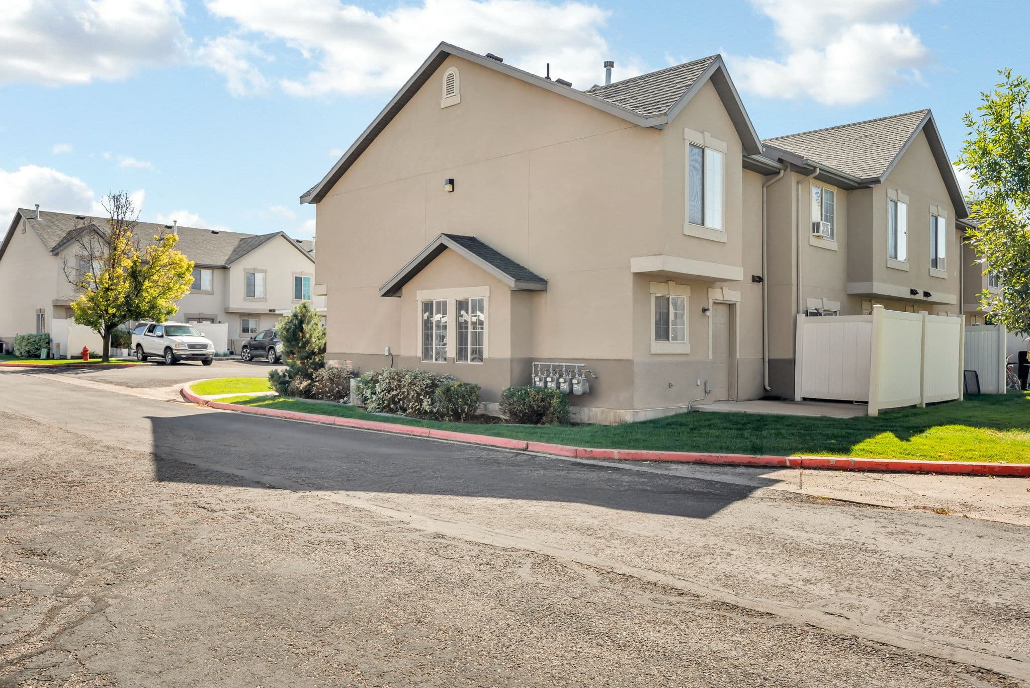 Logan Townhome: 1759 N 425 W