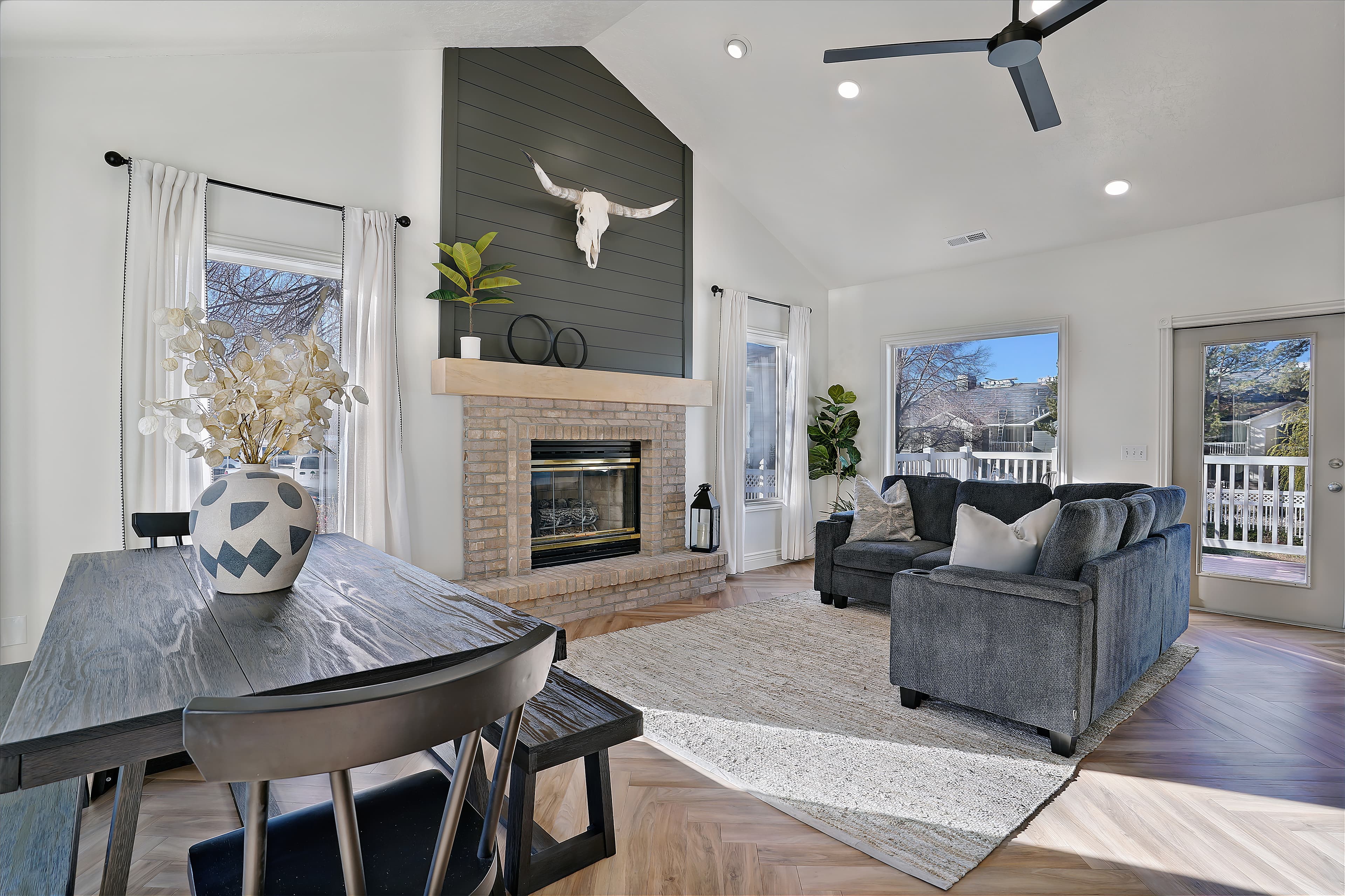 Sandy Apartment: 7860 S Citori Dr