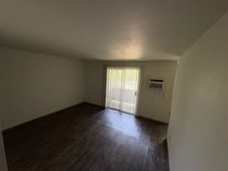 Ogden Apartment: 710 N Washington Blvd