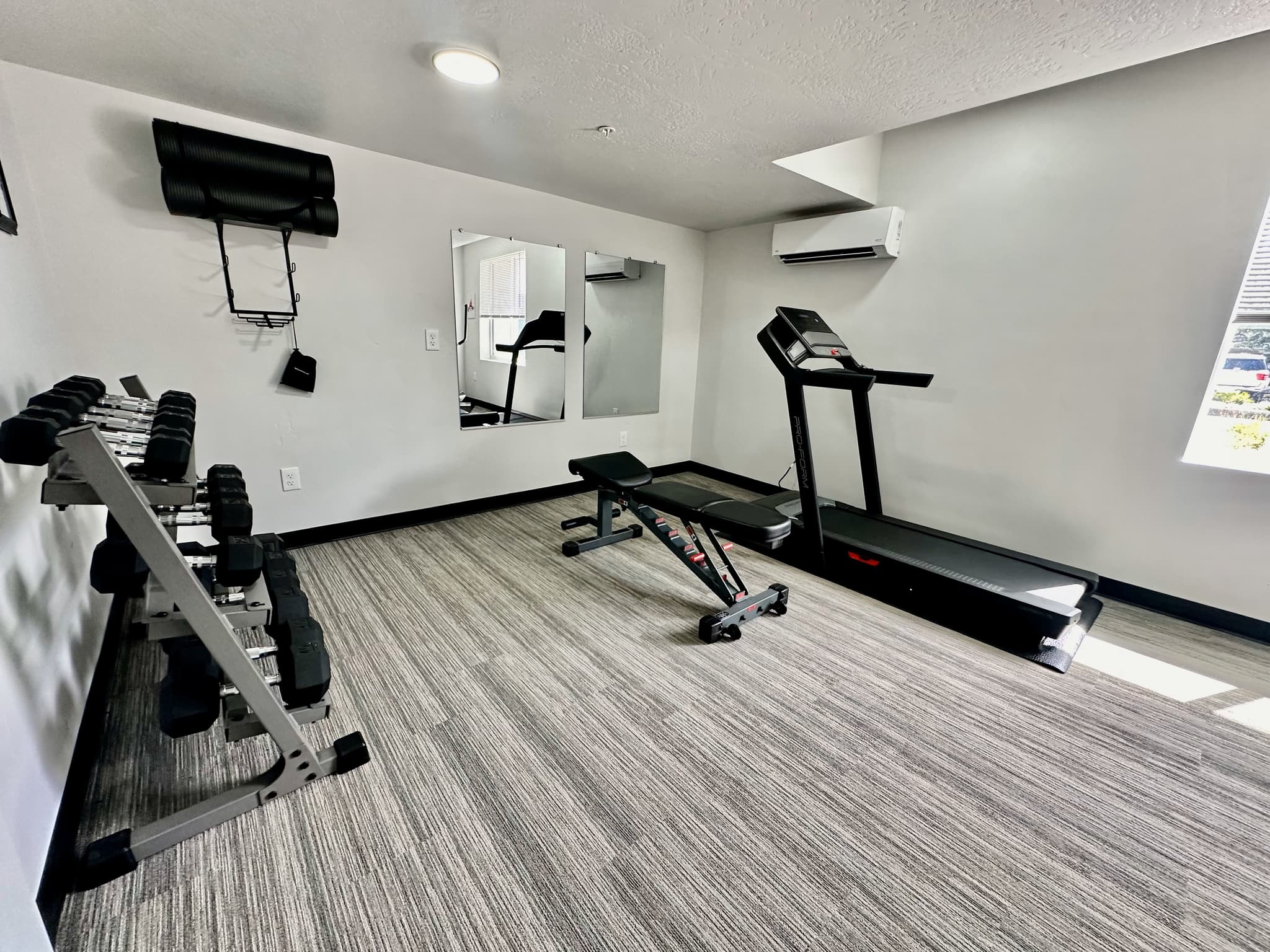 Murray Apartment: 404 E 5600 S