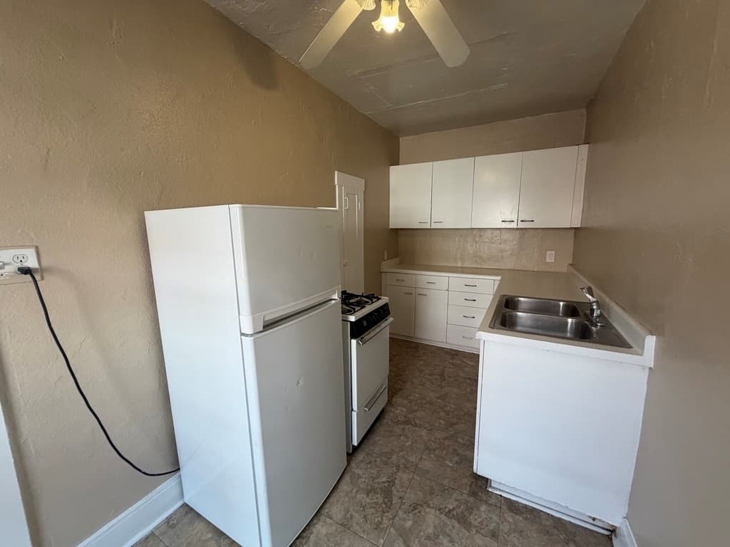 Salt Lake City Apartment: 136 S 300 E
