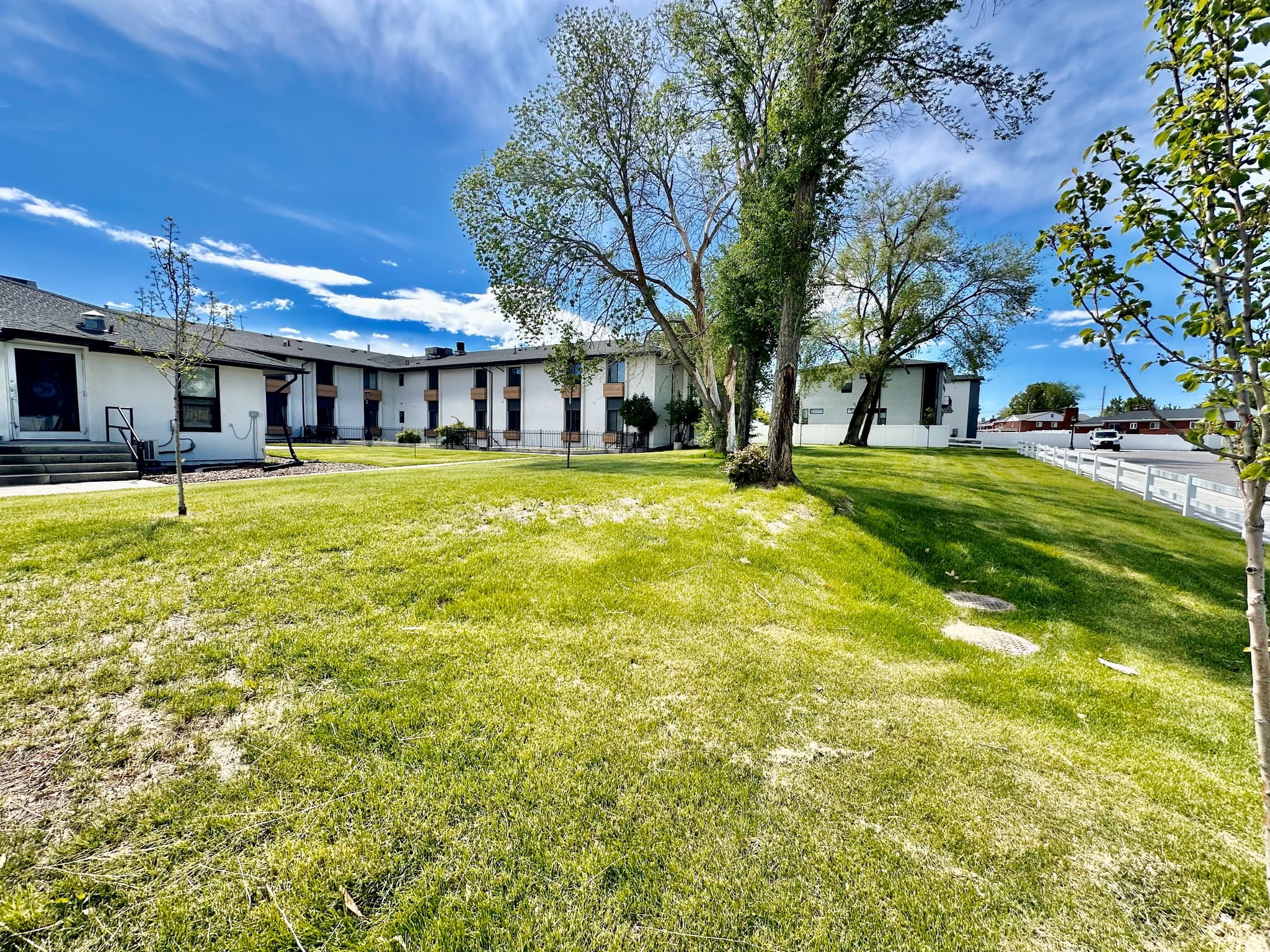 Murray Apartment: 404 E 5600 S