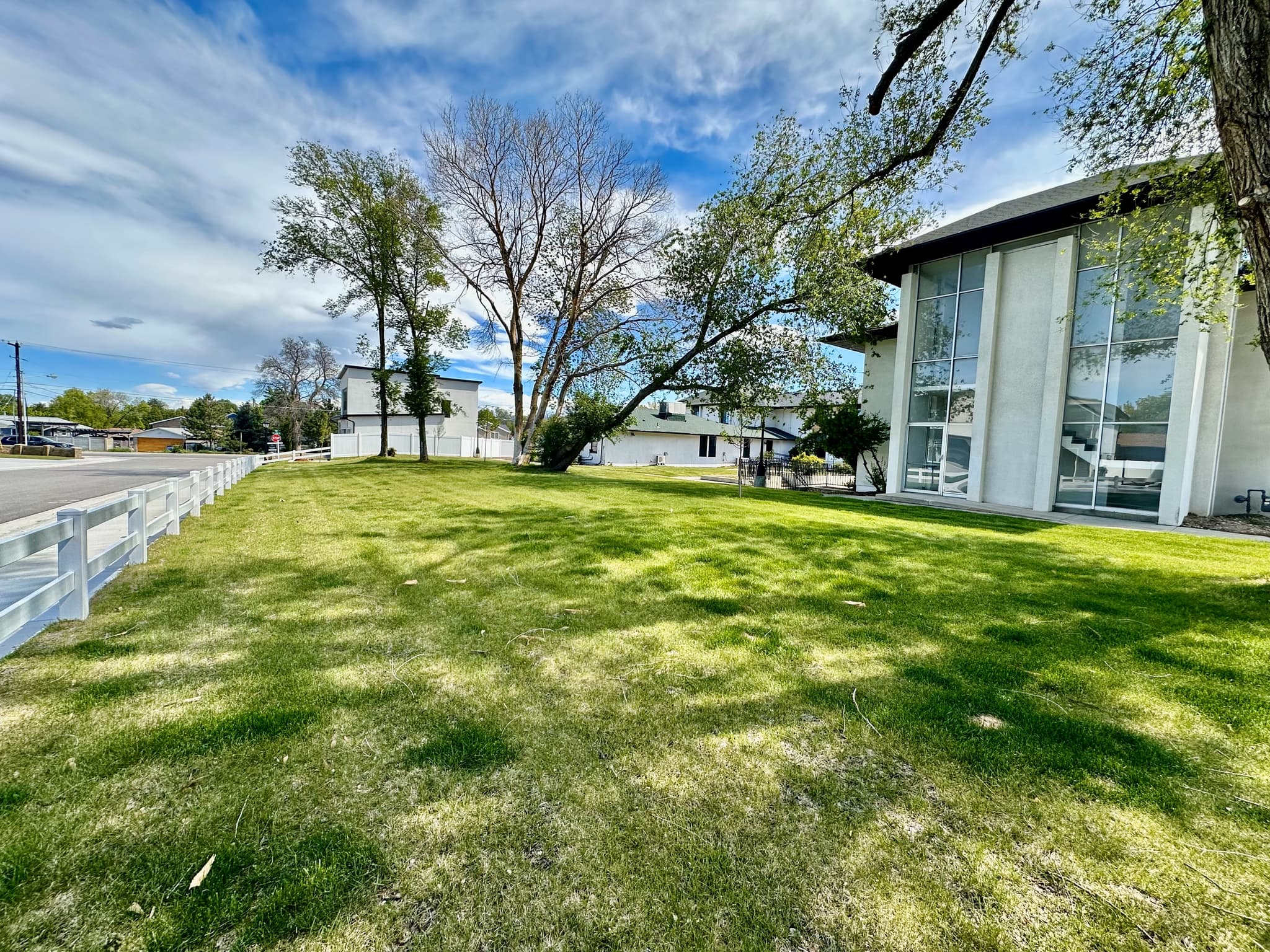 Murray Apartment: 404 E 5600 S