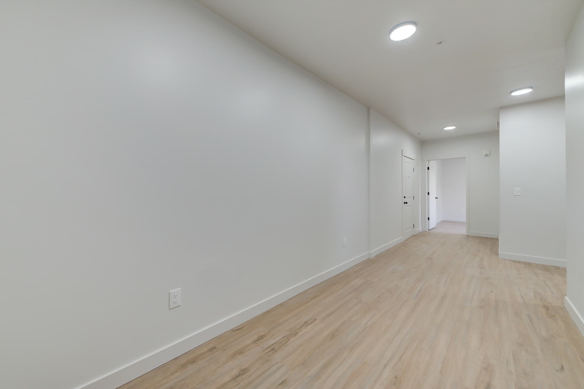 Murray Apartment: 404 E 5600 S