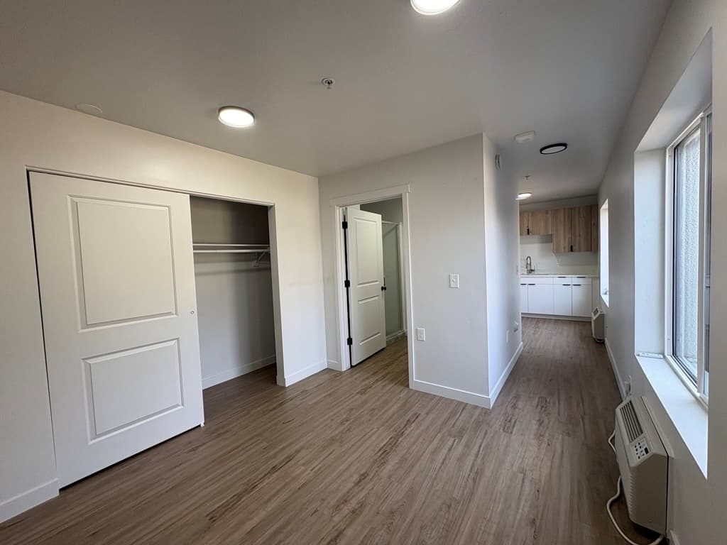 Murray Apartment: 404 E 5600 S