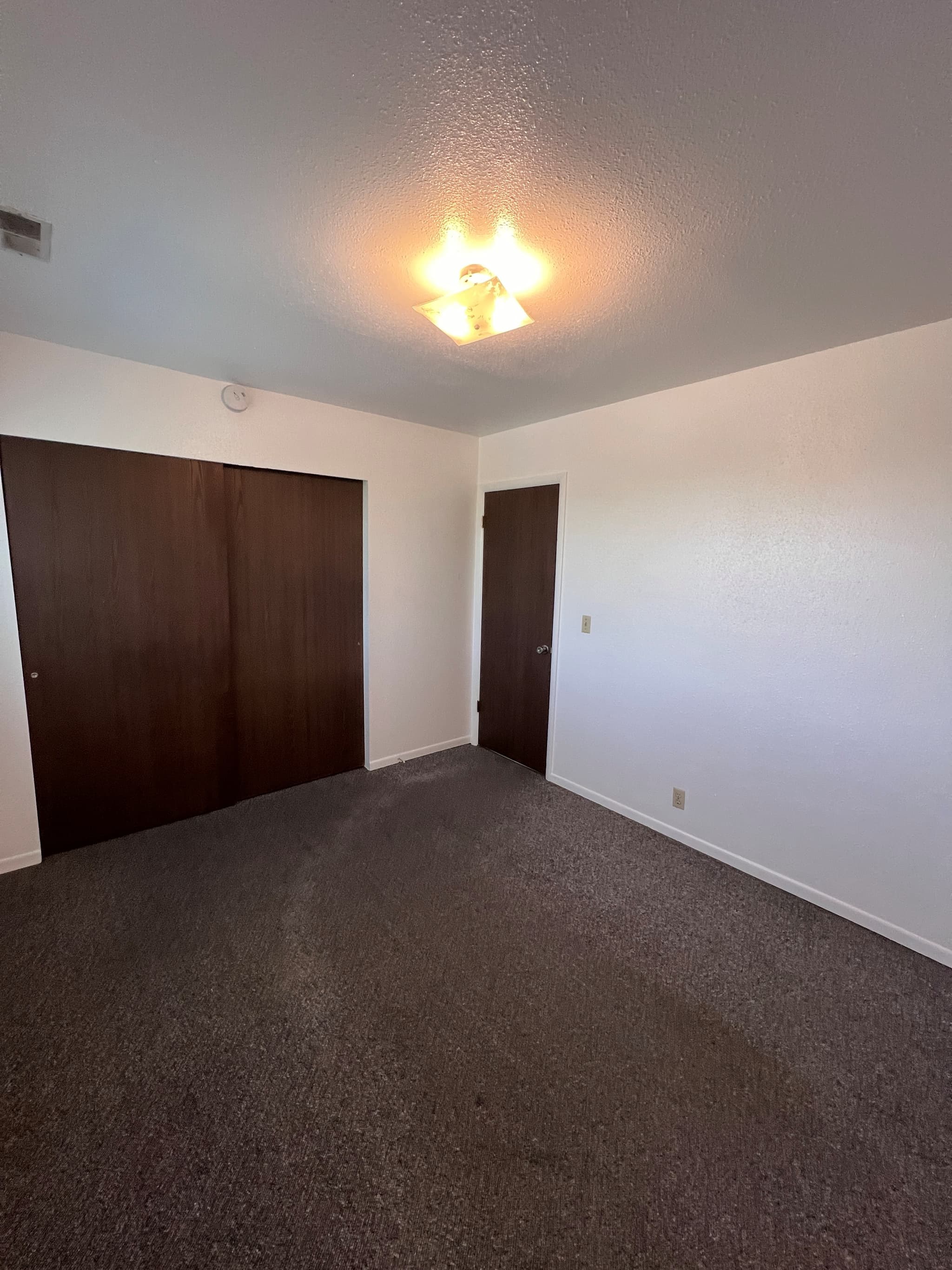 Salt Lake City Single Room: 1162 E 400 S