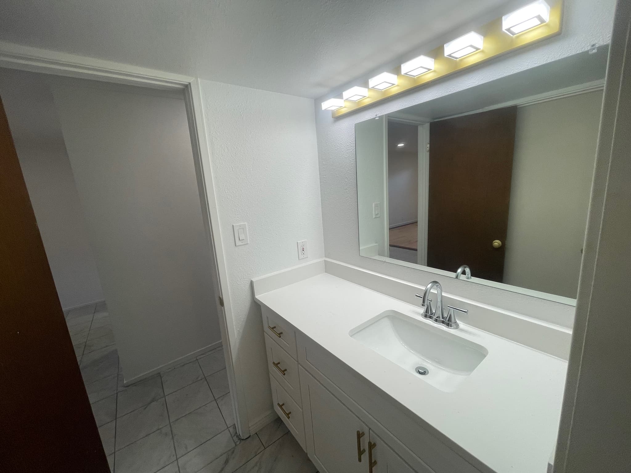 Salt Lake City Apartment: 425 S 900 E