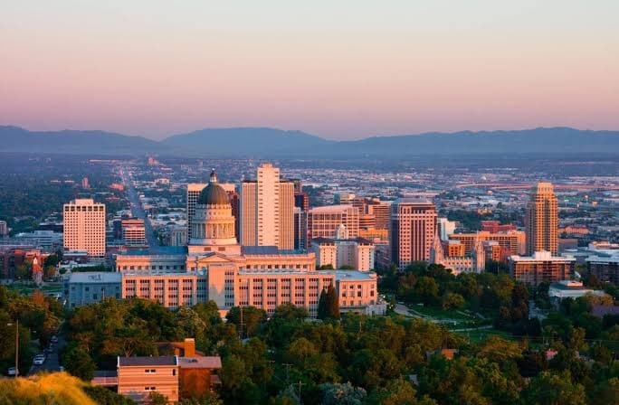 Salt Lake City Apartment: 446 E 300 S