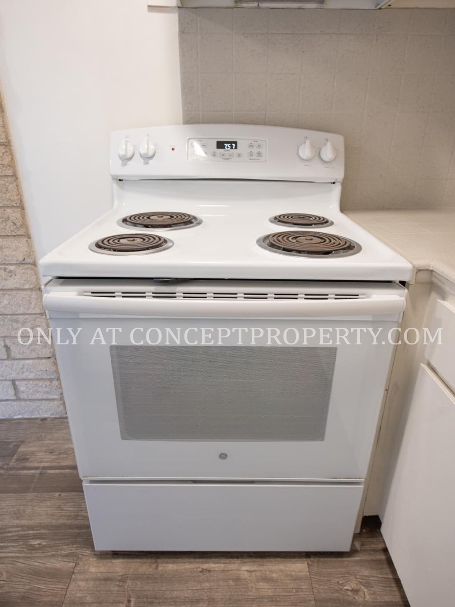 Salt Lake City Apartment: 25 S 1100 E