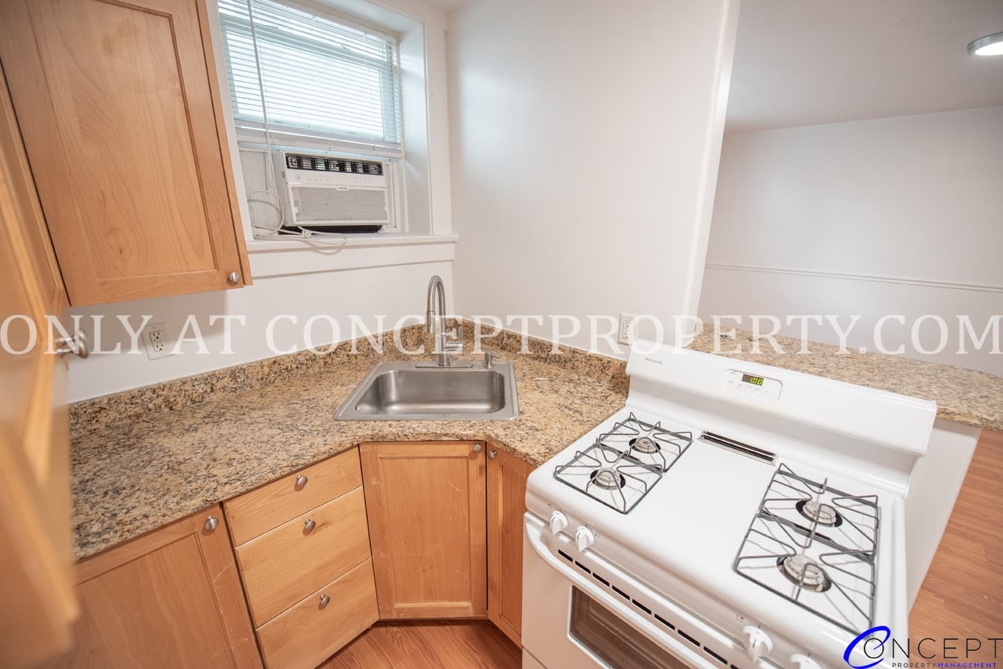 Salt Lake City Apartment: 425 E 200 S