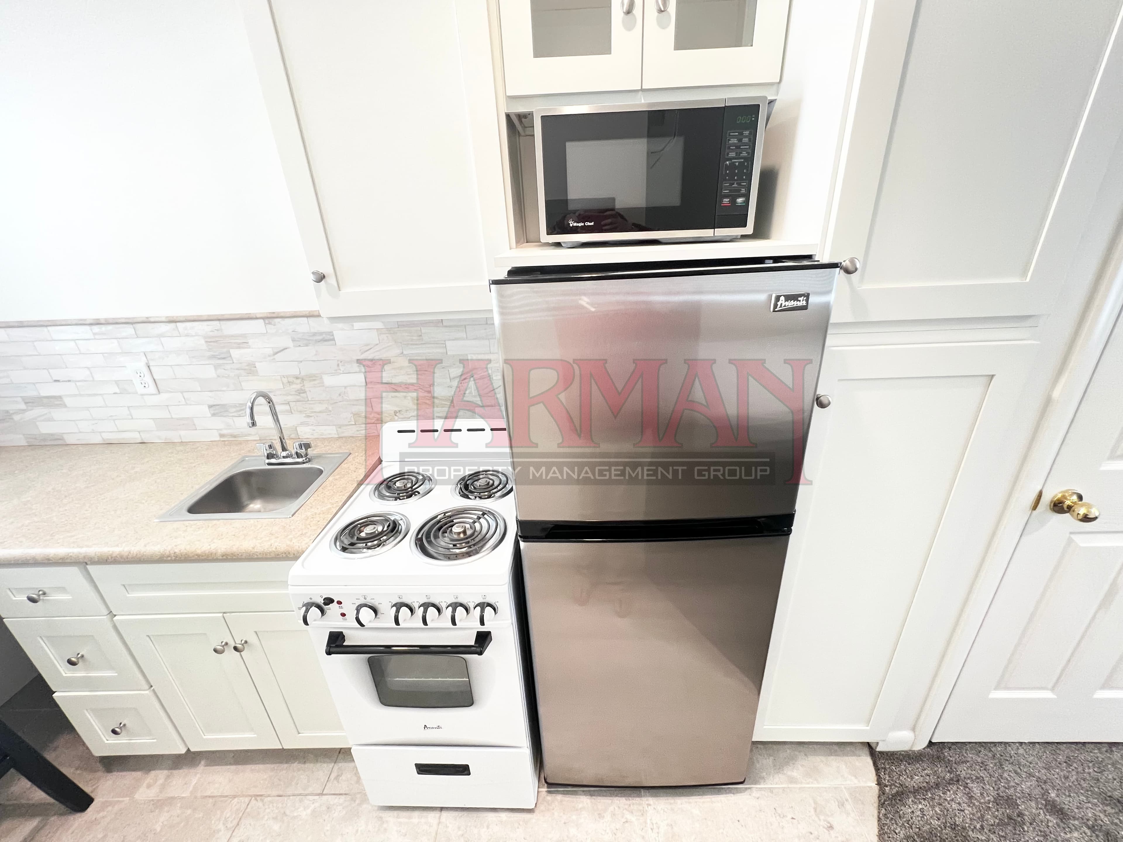 Provo Apartment: 1105 S State St