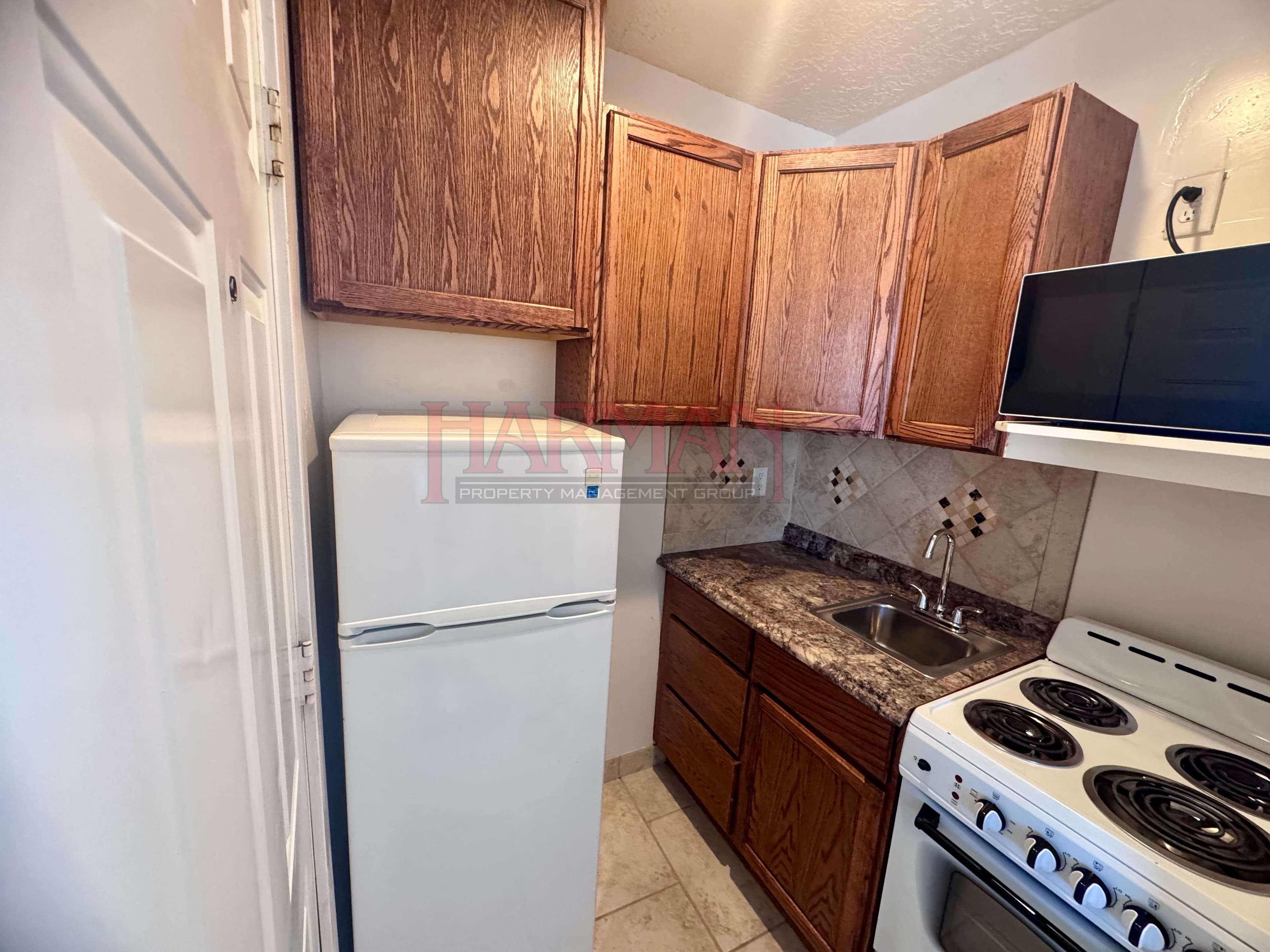 Provo Apartment: 1105 S State St