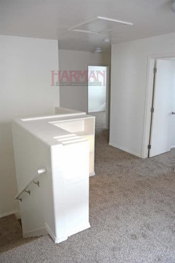Eagle Mountain House: 2105 E Eagle Crest Way