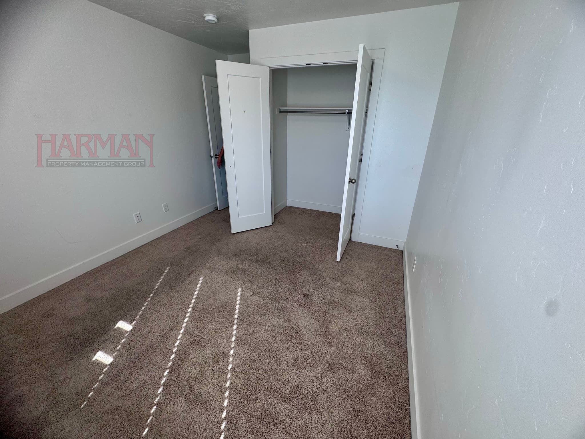 Vineyard House: 451 E 280 N