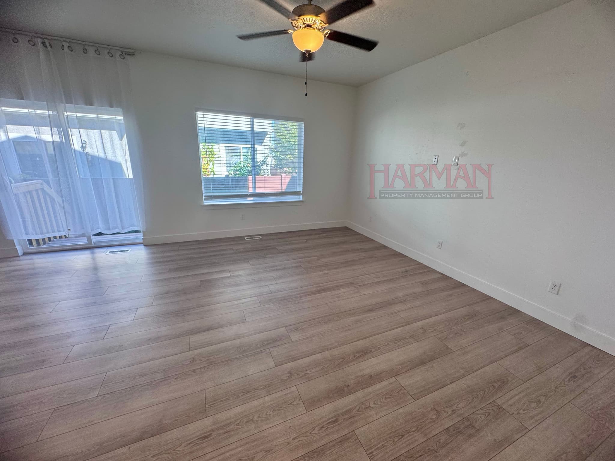 Vineyard House: 451 E 280 N