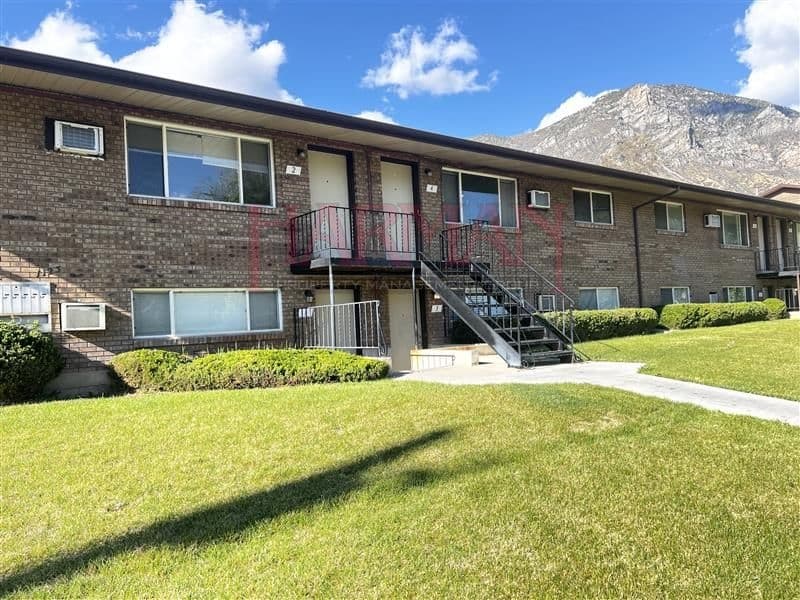 Provo Apartment: 1125 E 960 S