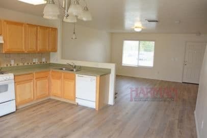 Eagle Mountain House: 2105 E Eagle Crest Way