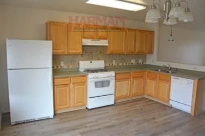 Eagle Mountain House: 2105 E Eagle Crest Way