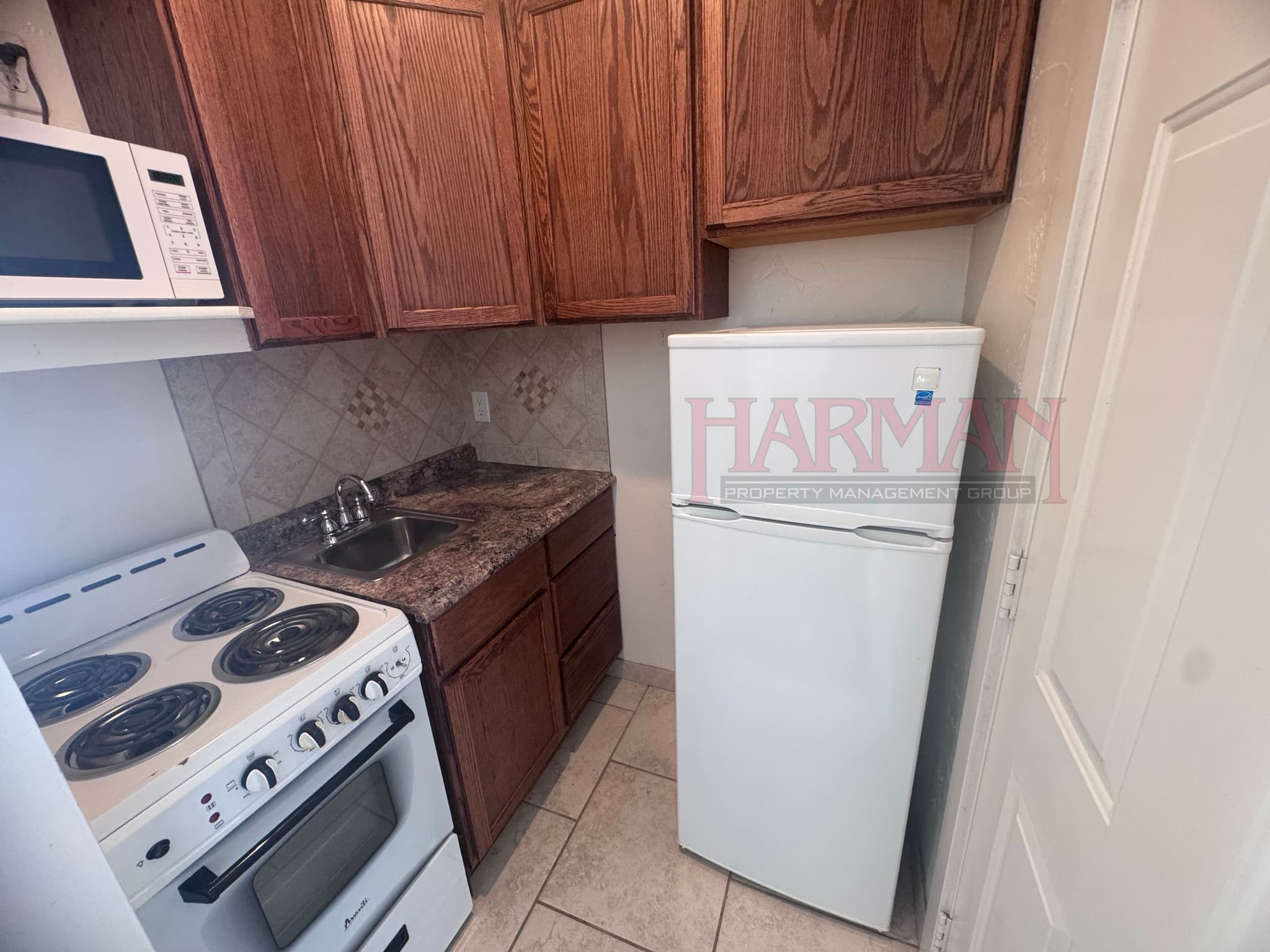 Provo Apartment: 1105 S State St