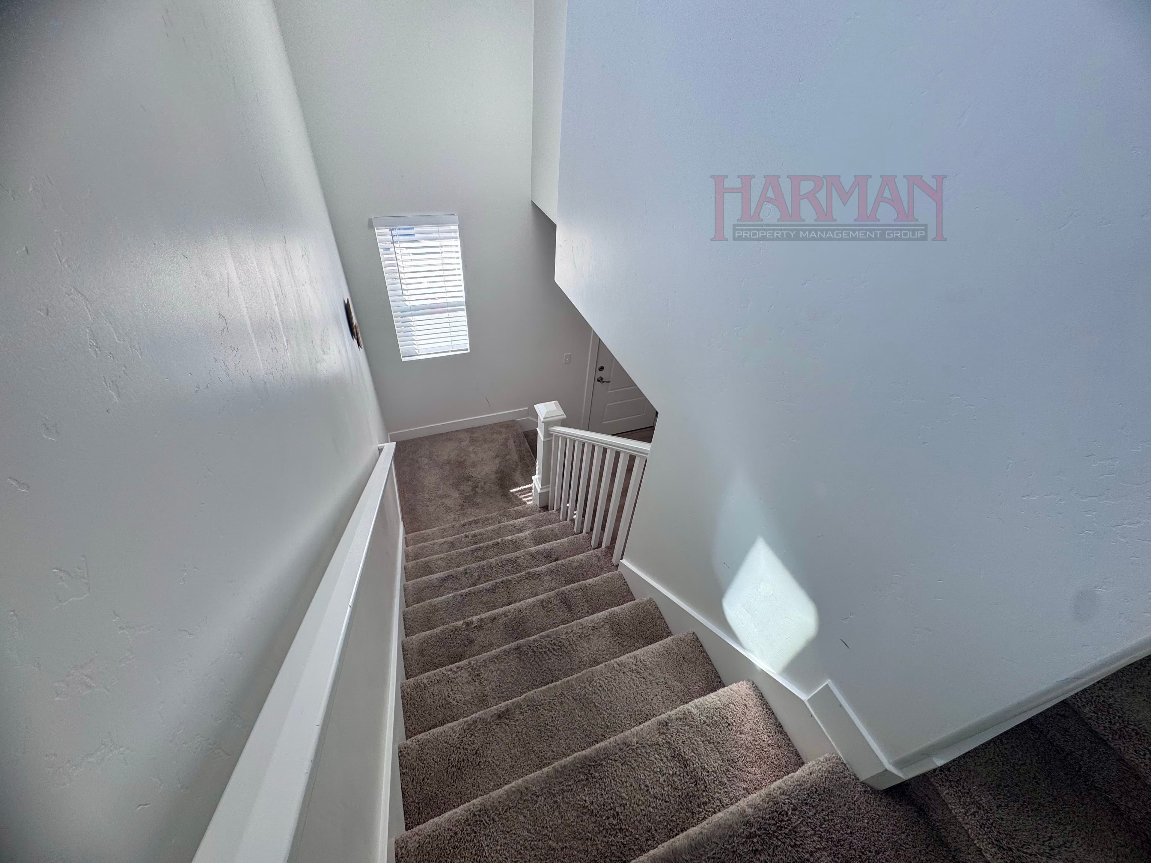 Vineyard House: 451 E 280 N