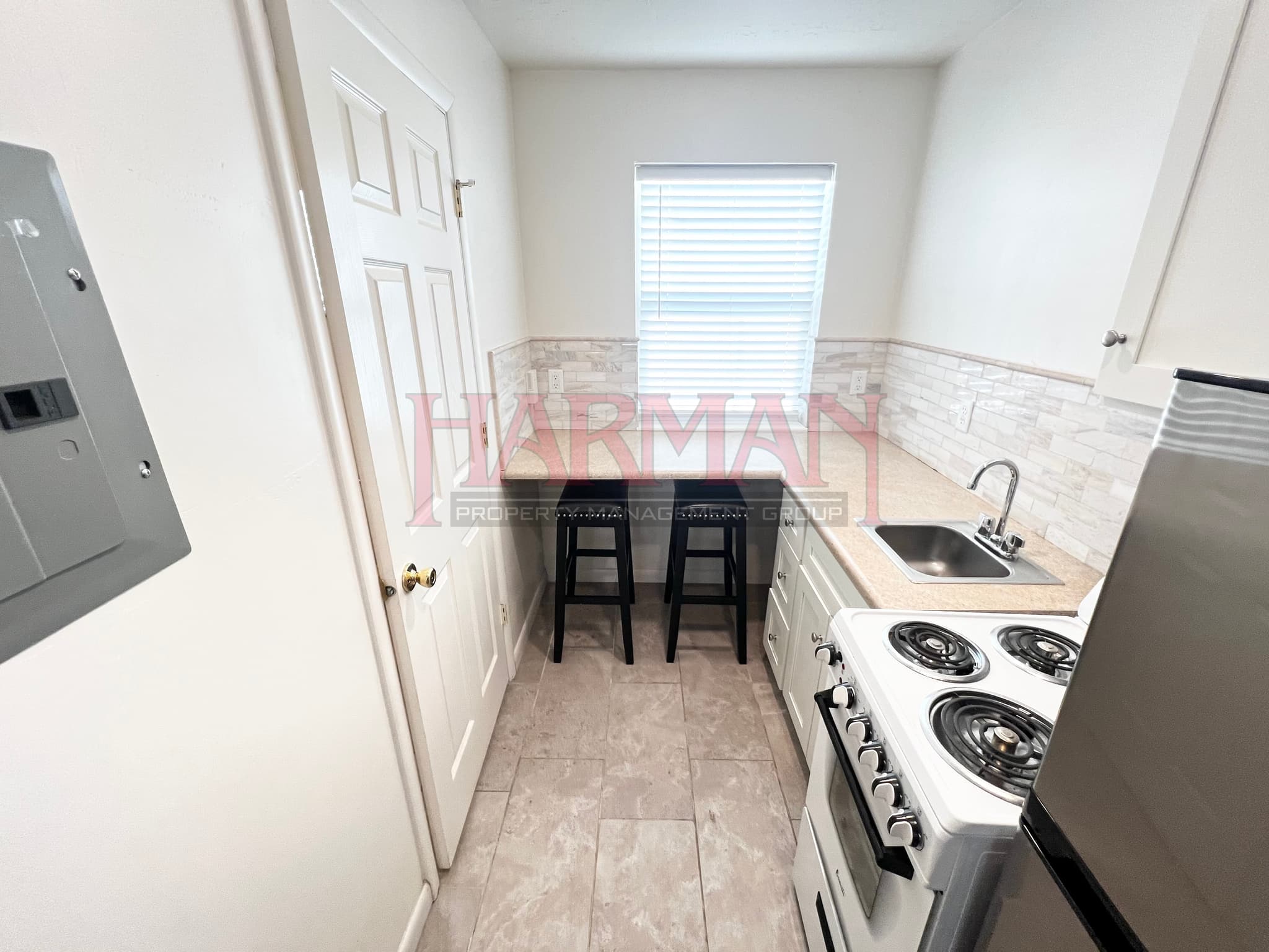 Provo Apartment: 1105 S State St