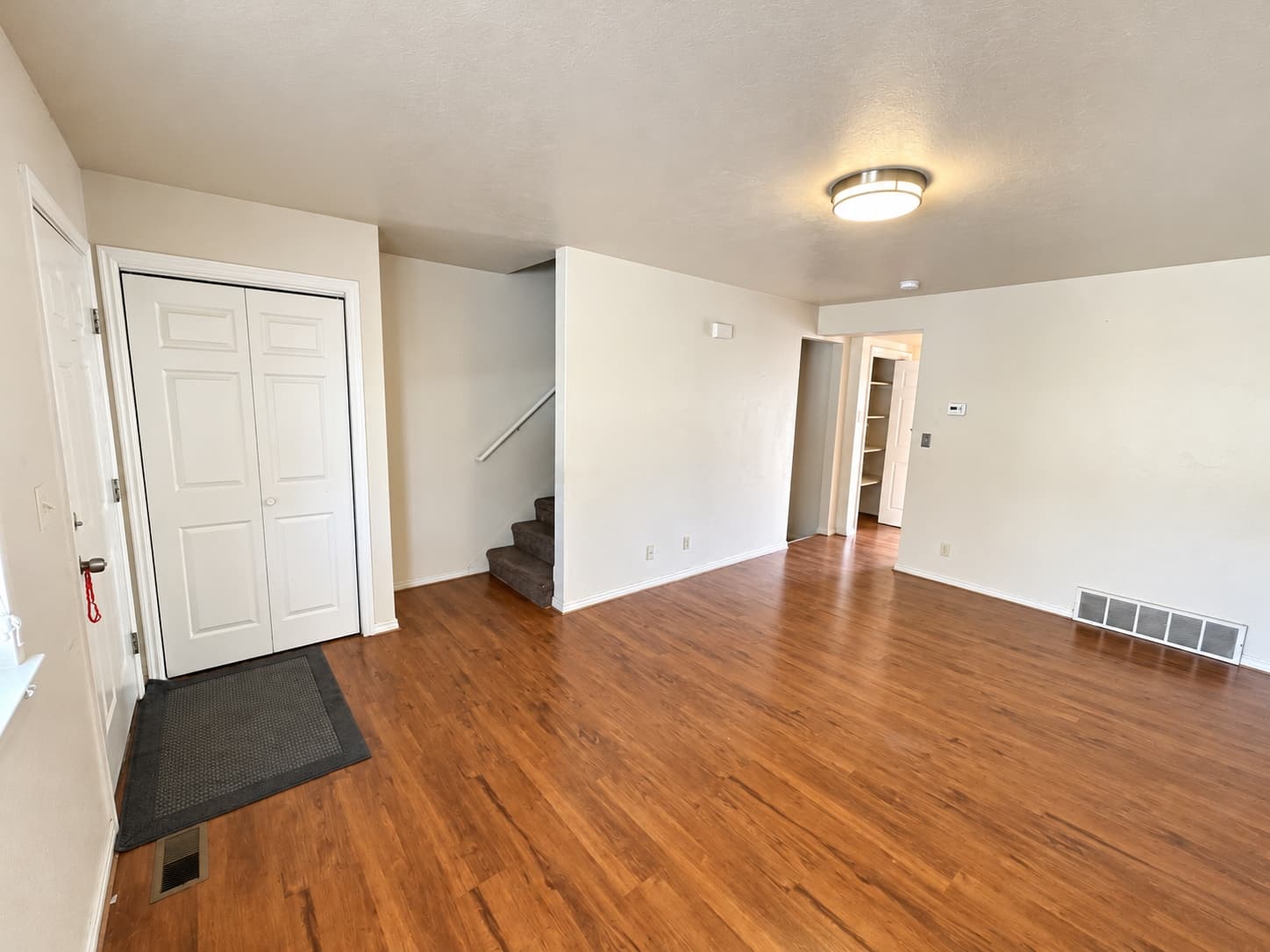 Bountiful Townhome: 393 W 200 N