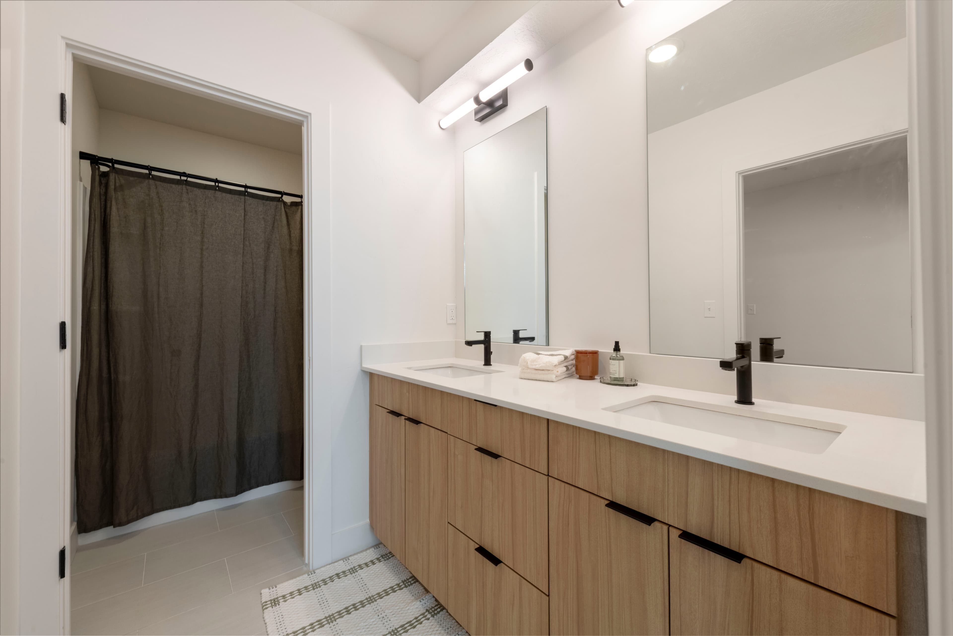 Salt Lake City Townhome: 565 S Redwood Rd