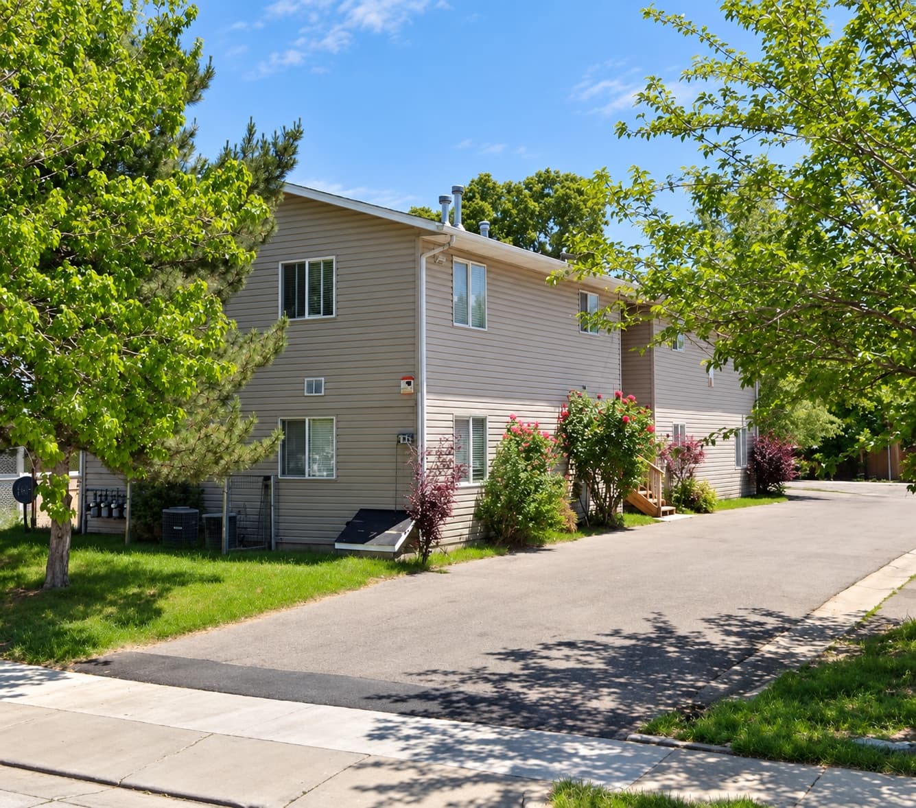 Salt Lake City Apartment: 935 W Genesee Ave
