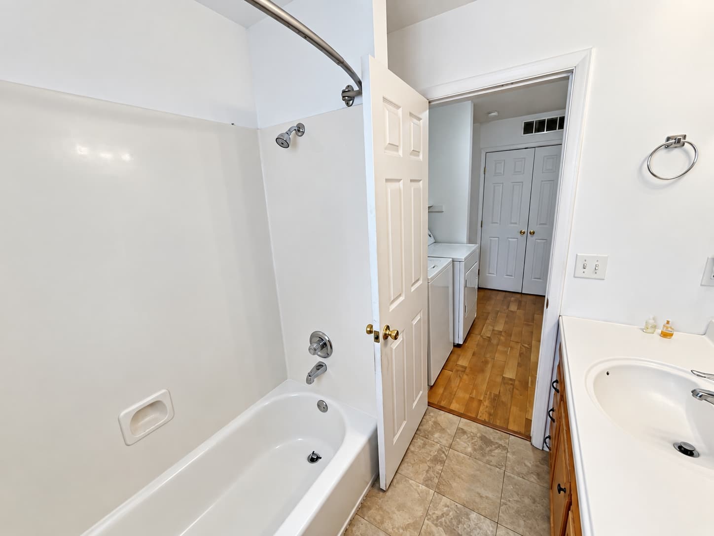 Salt Lake City Apartment: 935 W Genesee Ave