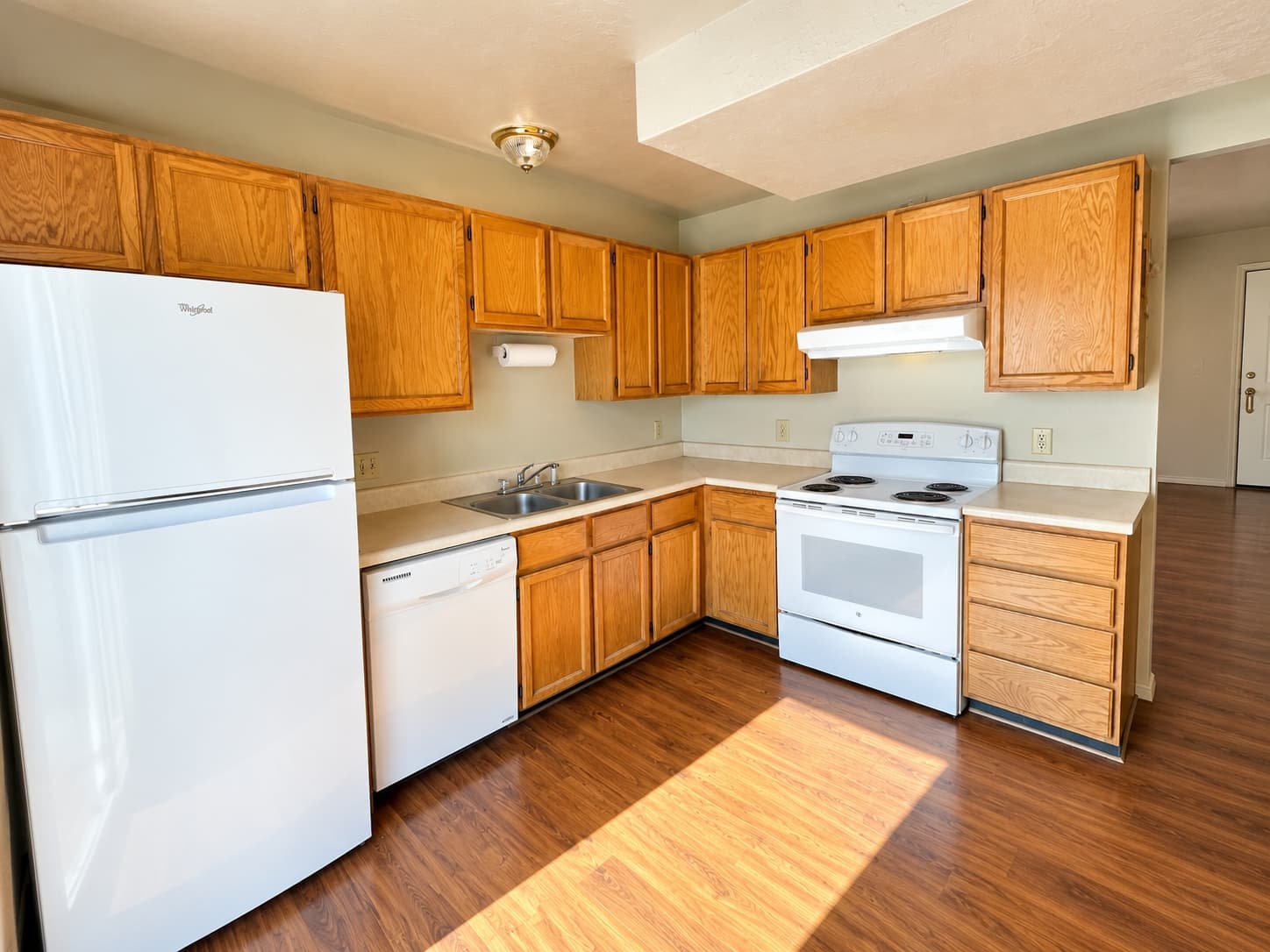 Bountiful Townhome: 393 W 200 N