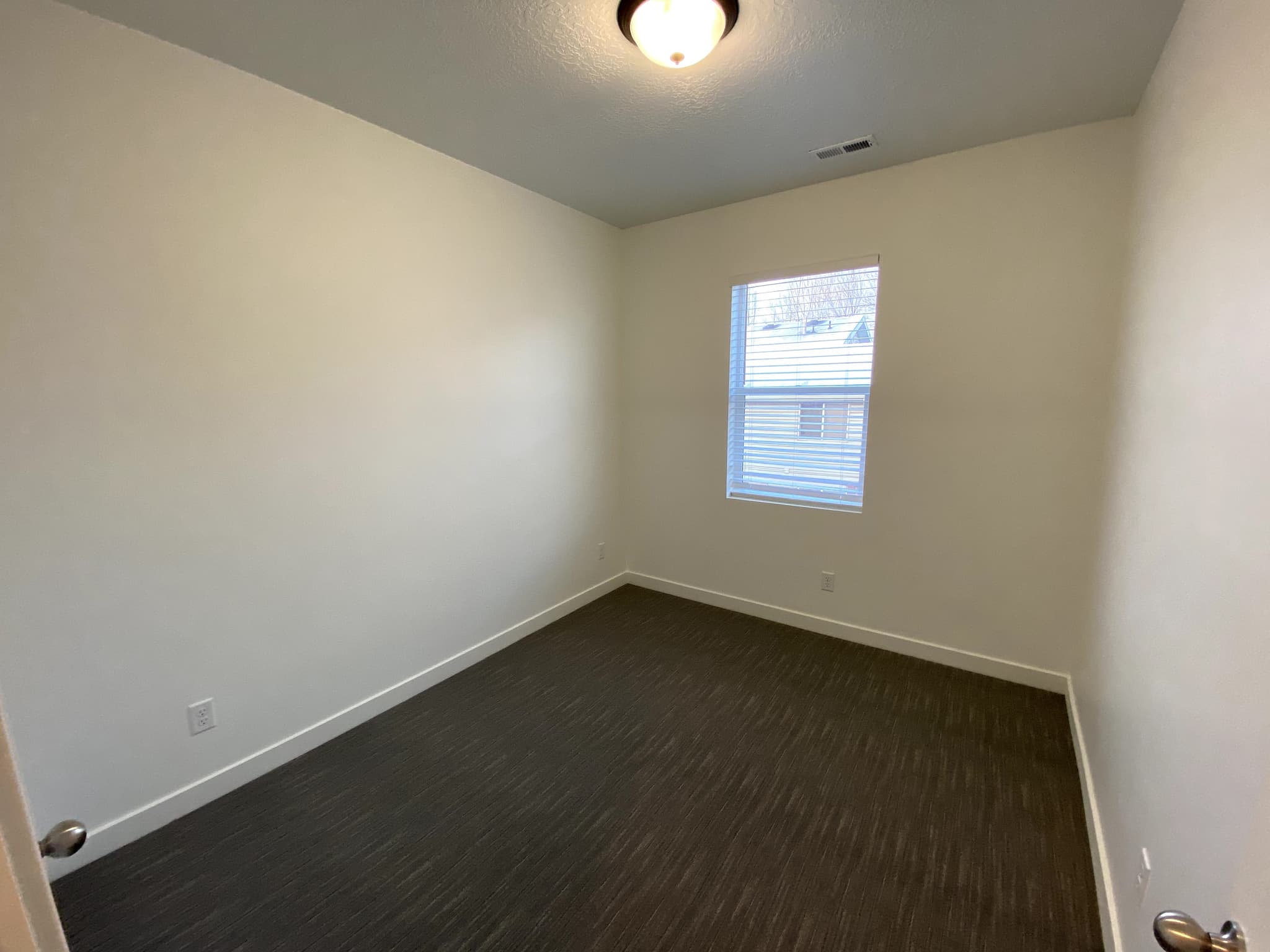 Bountiful Townhome: 437 W 200 N