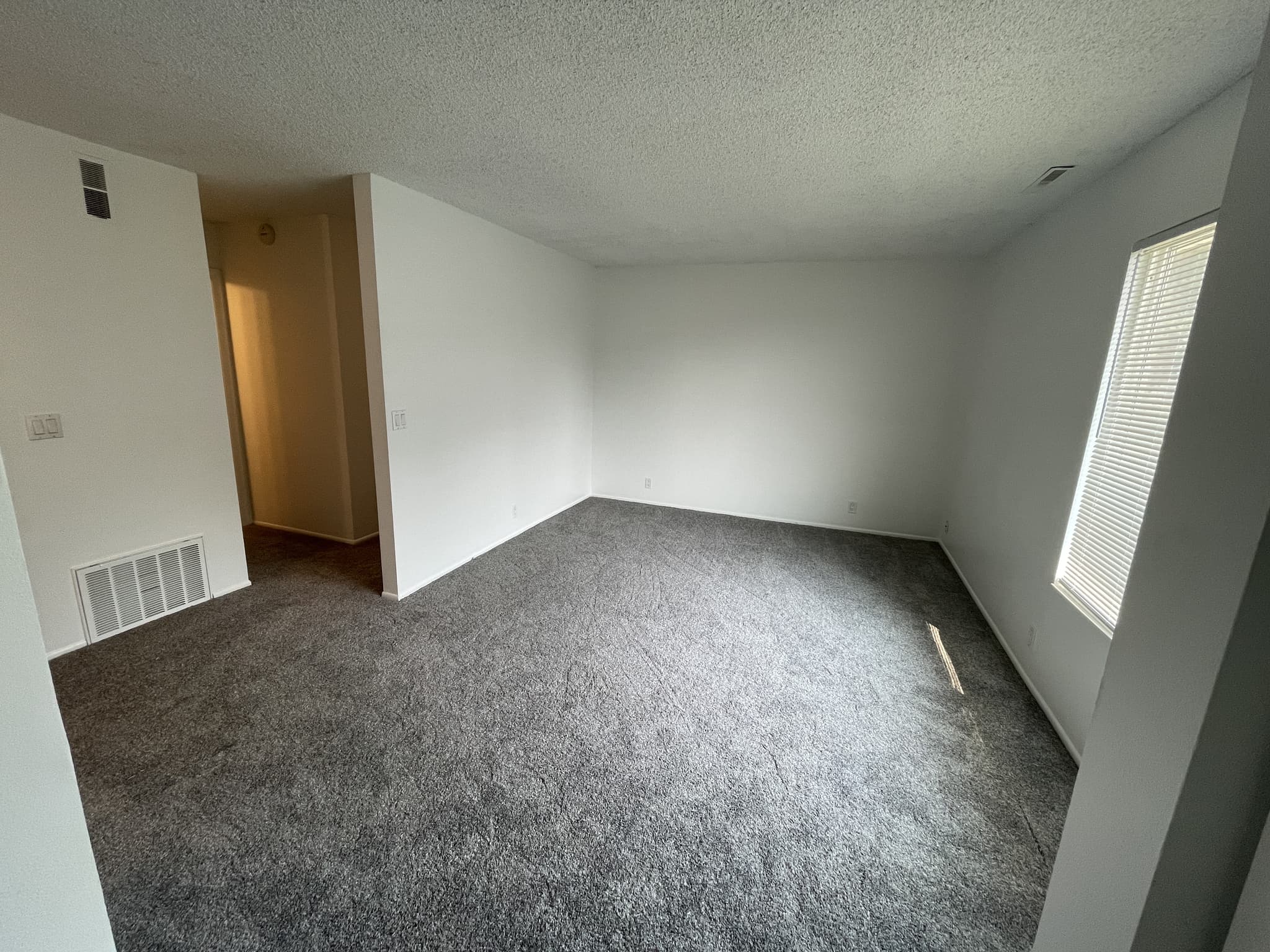 Bountiful Townhome: 898 W 4100 S