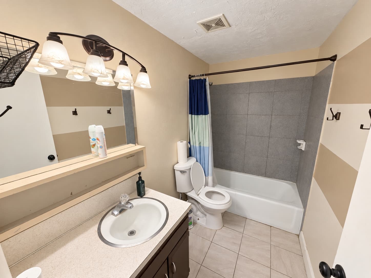 Orem Single Room: 811 S 75 E