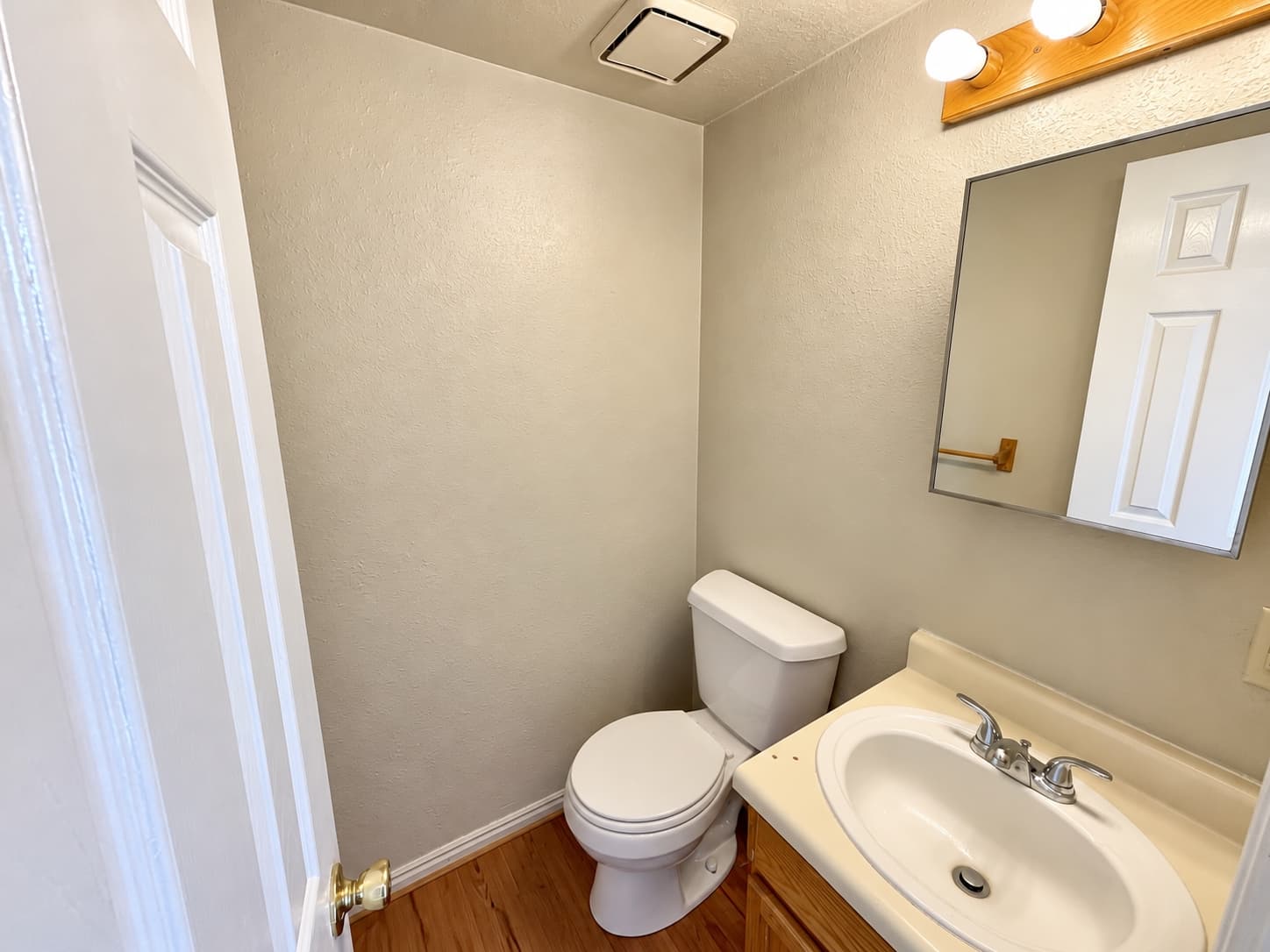 Bountiful Townhome: 393 W 200 N